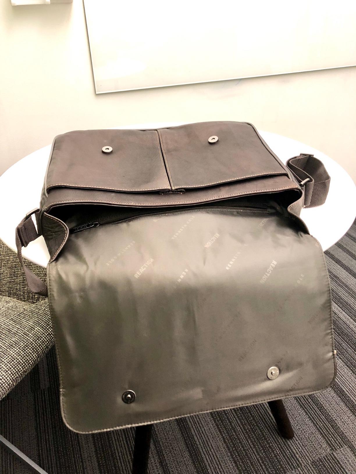 Kenneth Cole REACTION Colombian Leather Slim Single Compartment customer photo 2