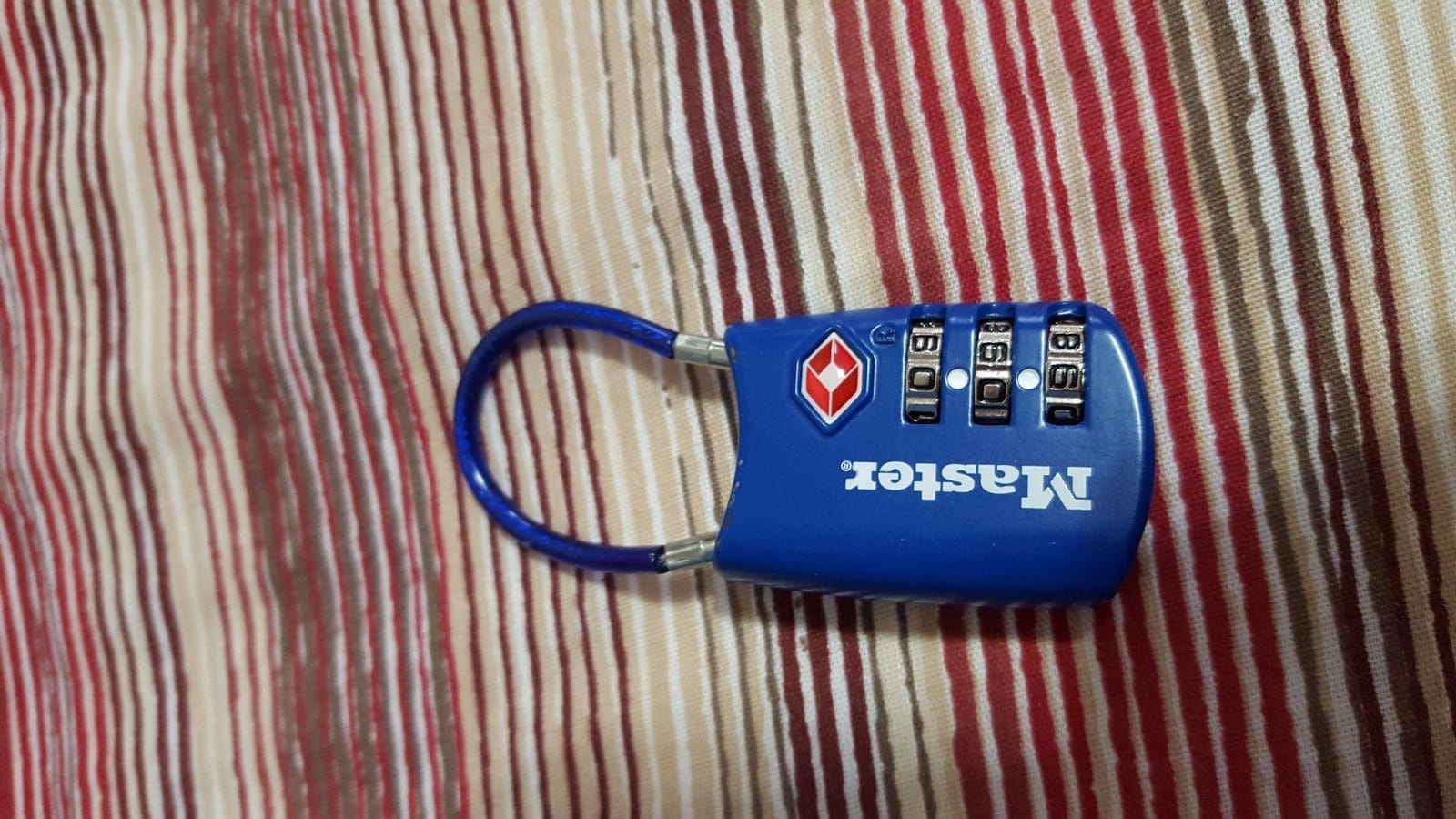 Master Lock TSA Approved Combination Luggage Lock Assorted Color 4688EC customer photo 2