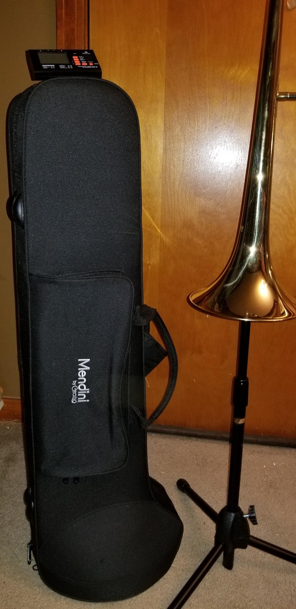 Mendini by Cecilio Brass Plated Bb Tenor Slide Trombone Kit - Gold | B Flat Trombone Instrument for Beginners with Tuner, Music Book, Hard Case, Mouthpiece, Cleaning Kit & Gloves customer photo 2