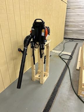 Husqvarna 350BT Gas Leaf Blower, 50.2-cc 2.1-HP 2-Cycle Backpack Leaf Blower with 692-CFM, 180-MPH, 21-N Powerful Clearing Performance and Ergonomic Harness System customer photo 1