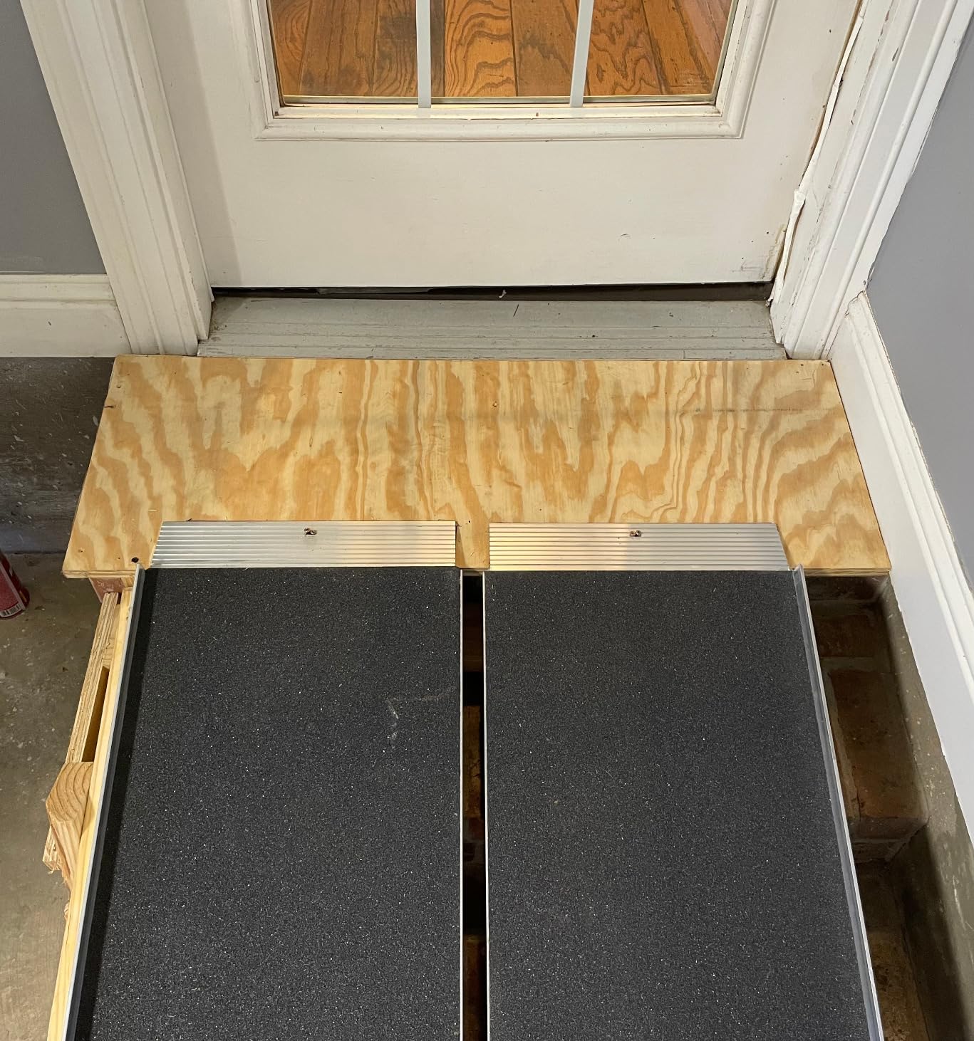 EZ-ACCESS Suitcase Trifold Portable Aluminum Folding Wheelchair Ramp with Non Slip Applied Surface, Self-Adjusting Bottom Transition Plates, Heavy Duty 800 lbs, 10-Foot customer photo 2