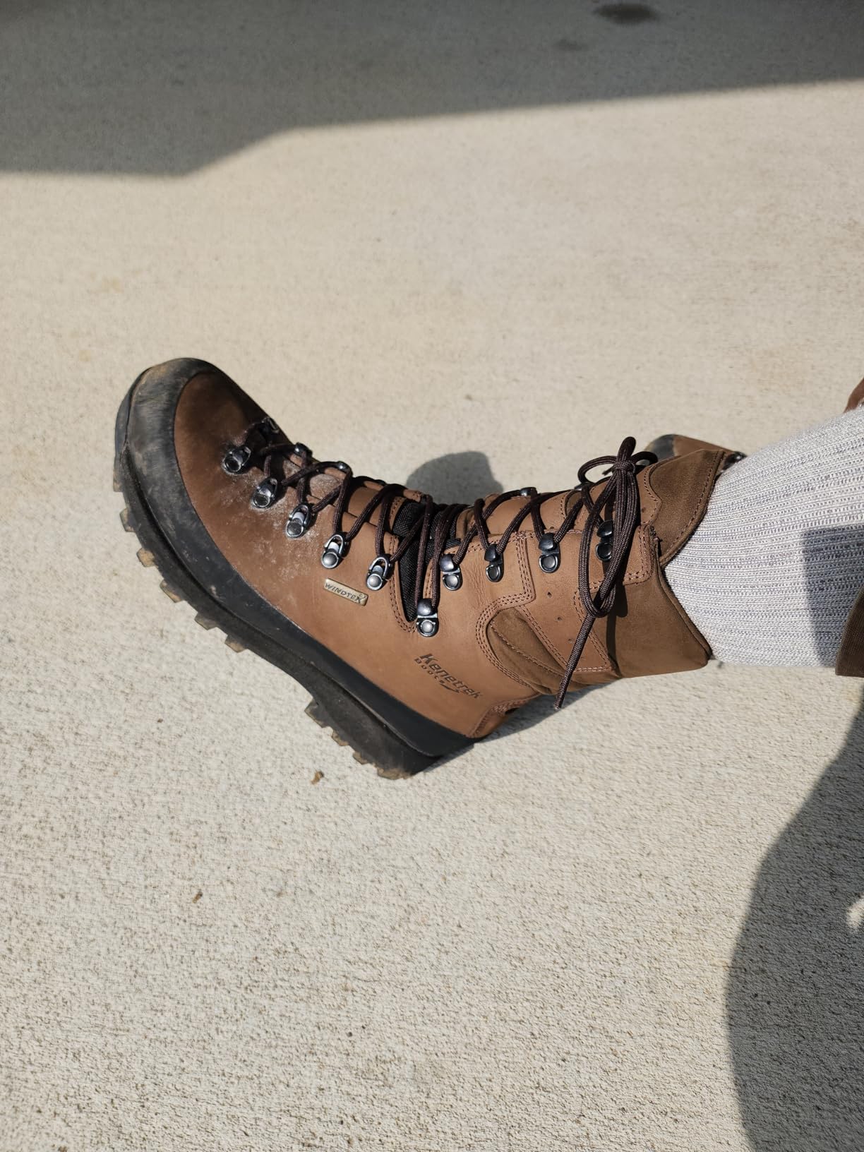 Men's Mountain Extreme Non-Insulated Hiking Boots customer photo 2