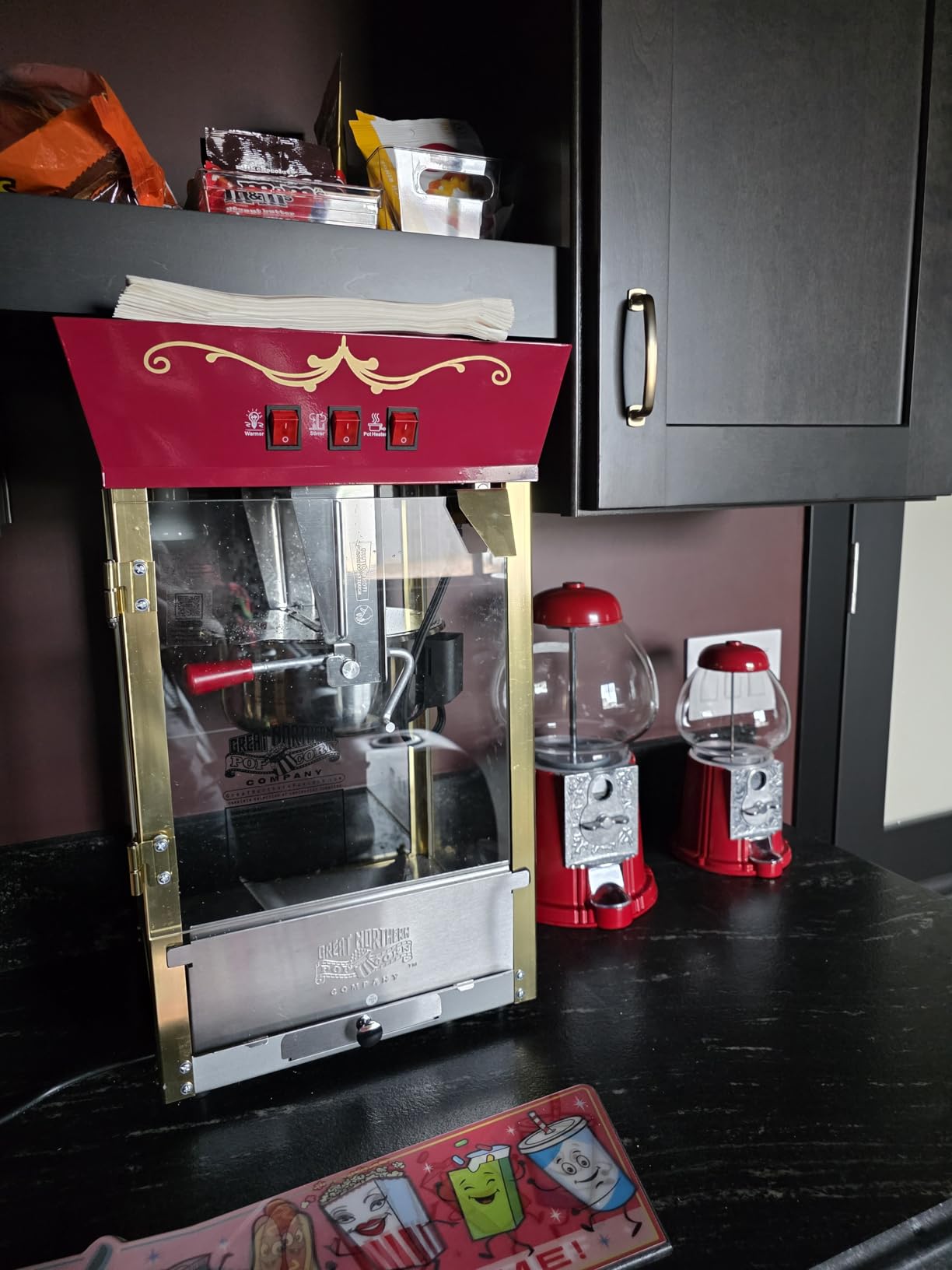 Great Northern Popcorn Matinee 8oz Popcorn Machine, Red | Vintage Style Popcorn Maker Machine with Stainless-Steel Kettle Popper, Reject Kernel Tray, Warming Light, and Accessories customer photo 2