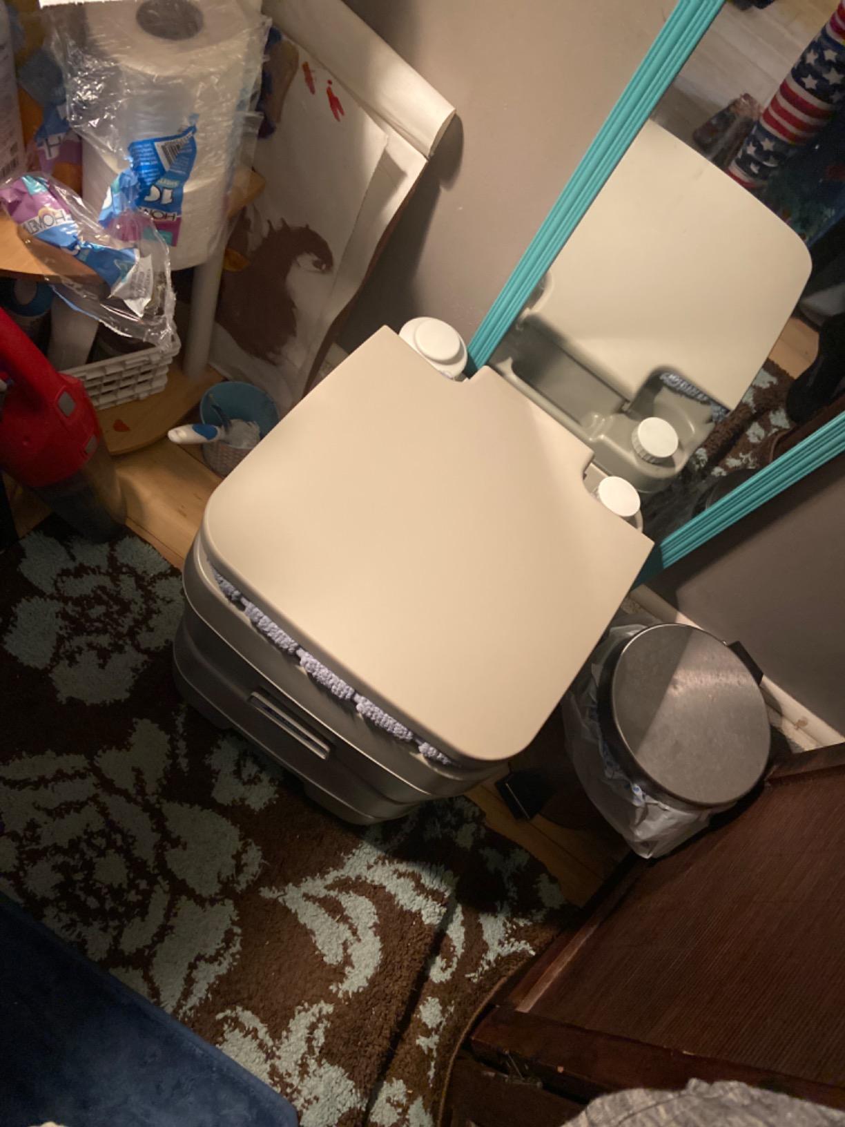 Camco 5.3-Gallon Portable Toilet - Features Detachable Holding Tank w/Sealing Slide Valve & Bellow-Type Flush - Easy Transport w/Compact Lightweight Design & Carry Handle - Gray (41541) customer photo 1