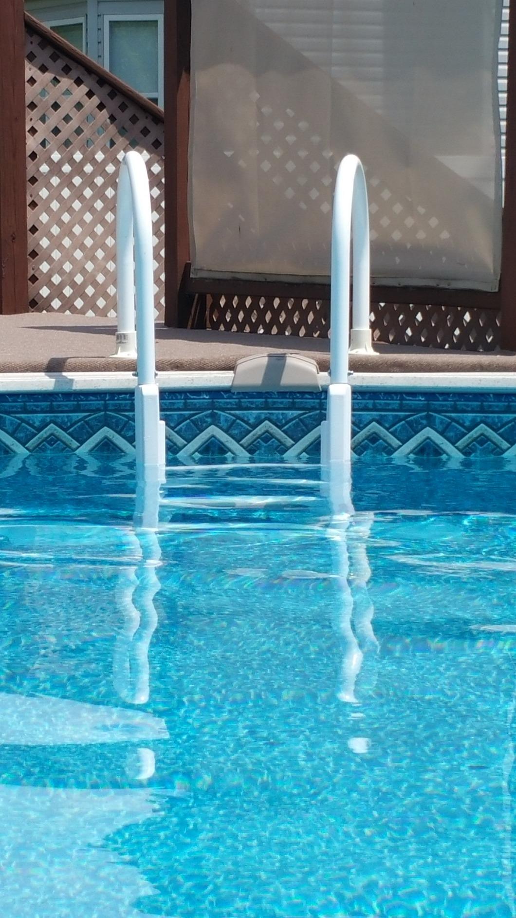 Aluminum/Resin in-Pool Ladder for Above Ground Pools customer photo 2