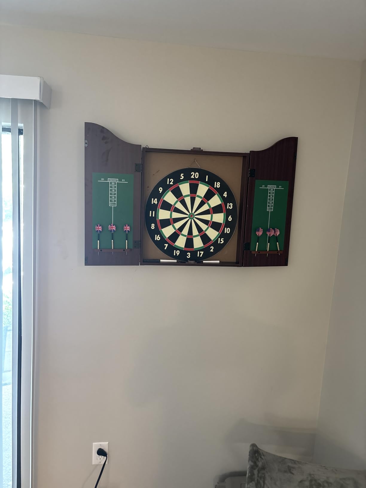 Trademark Poker Dart Board Cabinet Set with 18-inch Dartboard, 6 Steel-Tip Darts, and Chalkboard Scoring for Game Rooms, Man Caves, and Home Bars customer photo 2