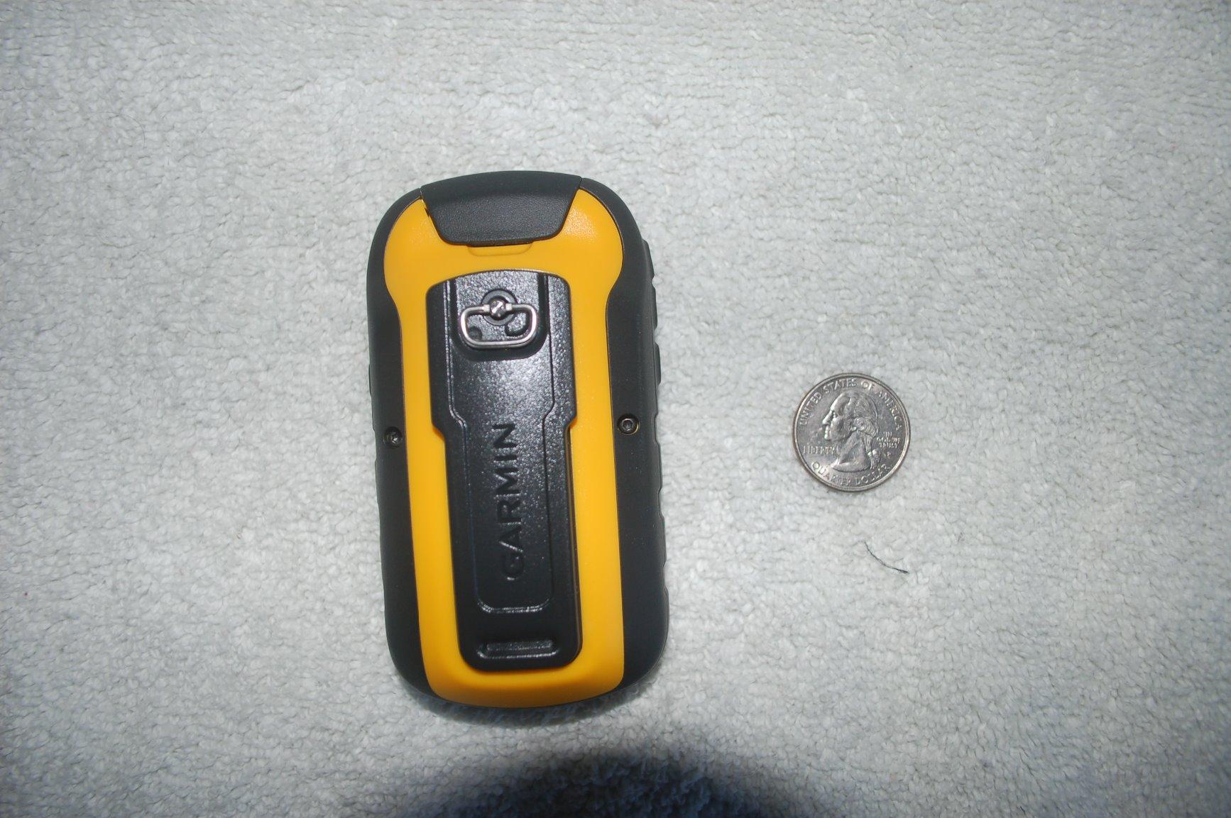 Garmin 010-00970-00 eTrex 10 Worldwide Handheld GPS Navigator customer photo 2