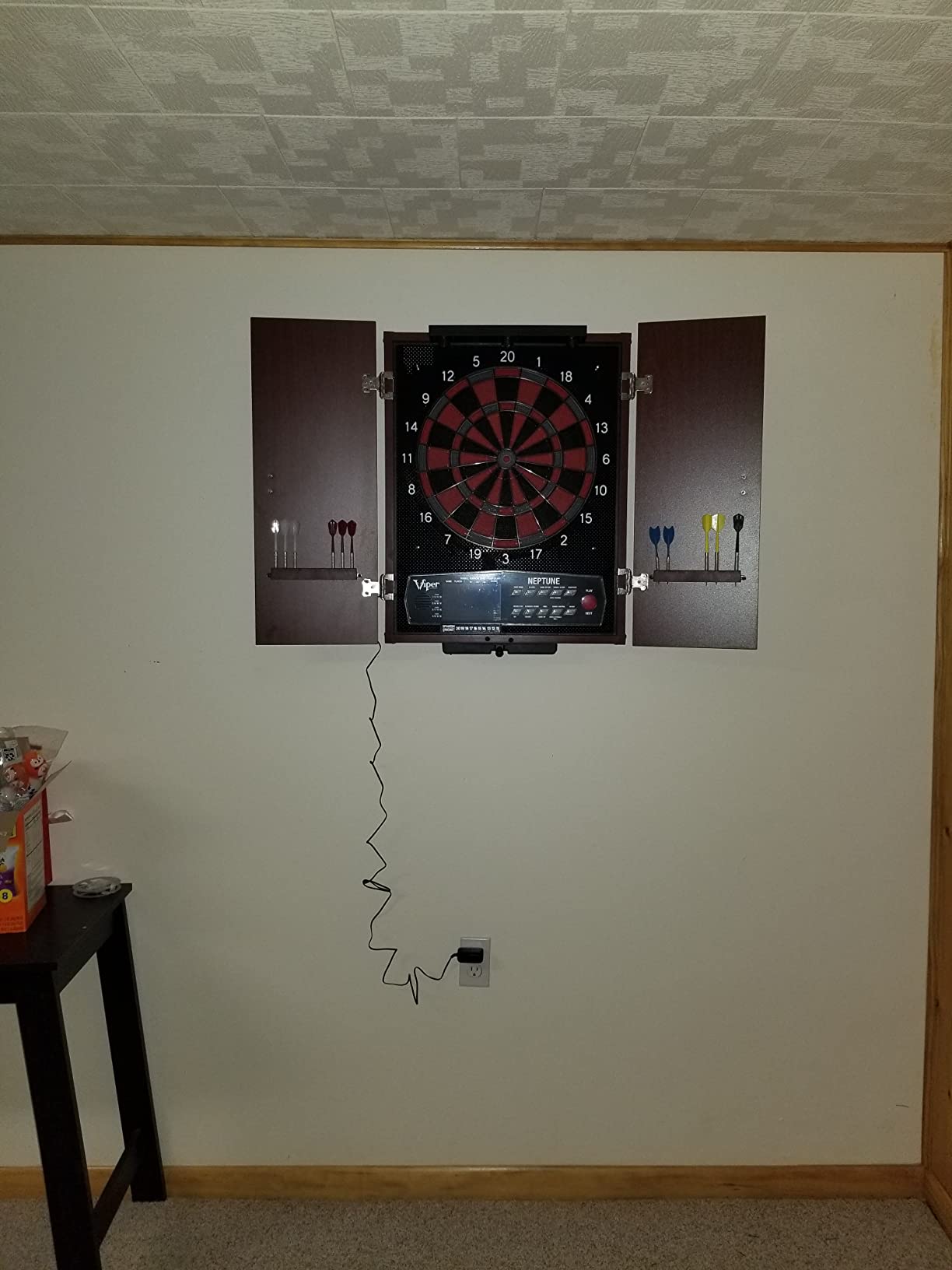 Viper Neptune Electronic Dartboard with Cabinet, 15.5 in Regulation Target, 57 Games, 16 Players, 6 Darts Included, Black customer photo 2