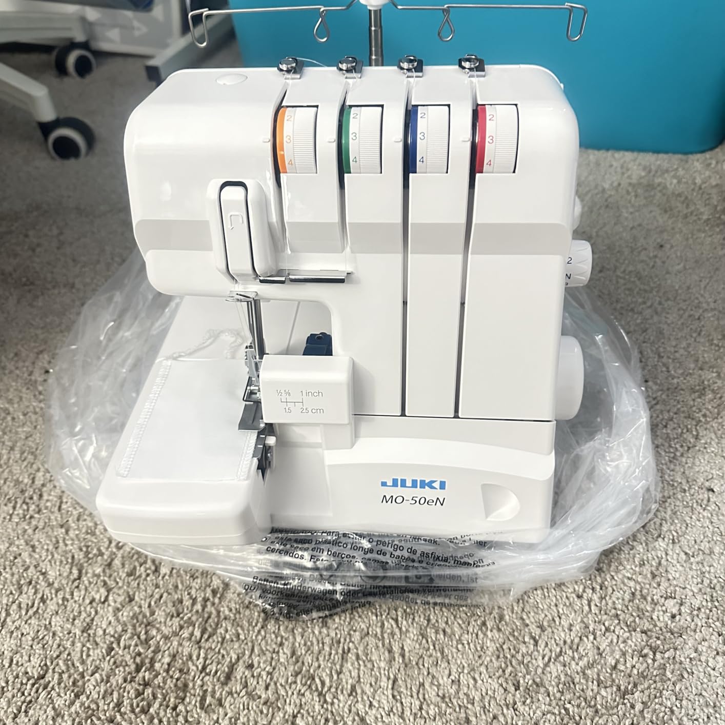 Juki, MO-50E, 3 or 4 Thread Serger, Lay In Tensions, Adjustable Differential Feed, Built In Rolled Hem, Automatic Lower Looper Threader, Retractable Upper Knife customer photo 1