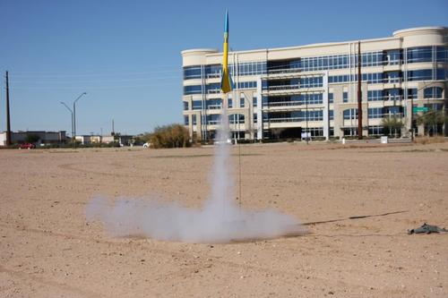 Estes 3226 Hi-Flier XL Intermediate Model-Rocket Kit customer photo 2