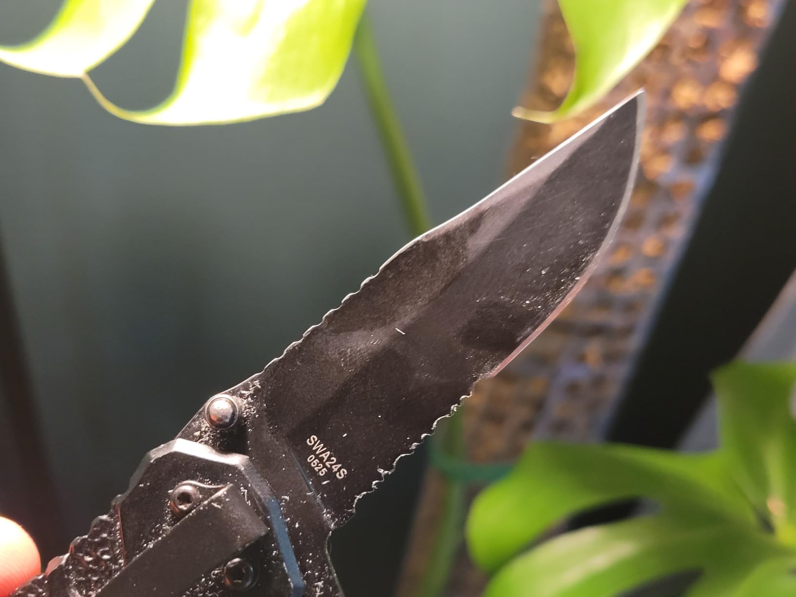 Smith & Wesson Accessories Extreme Ops SWA24S 7.1in S.S. Folding Knife with 3.1in Serrated Clip Point Blade and Aluminum Handle for Outdoor customer photo 1