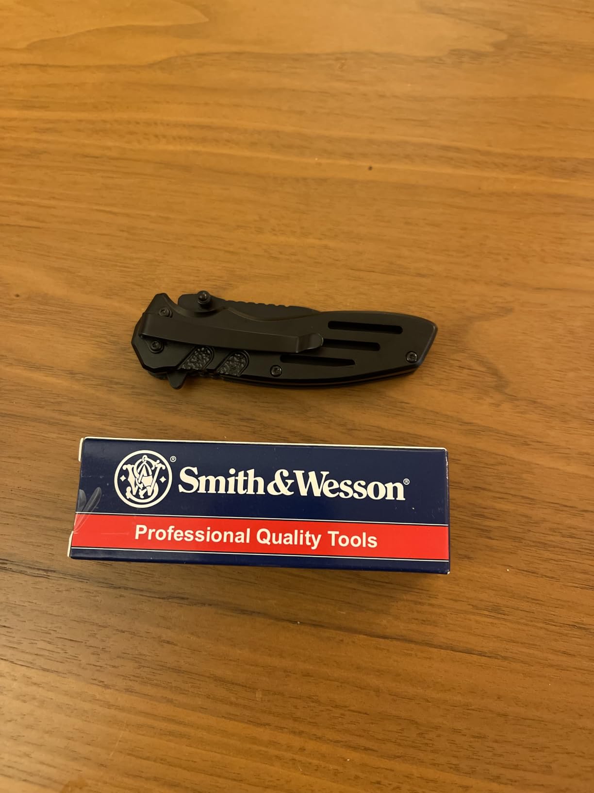 Smith & Wesson Accessories Extreme Ops SWA24S 7.1in S.S. Folding Knife with 3.1in Serrated Clip Point Blade and Aluminum Handle for Outdoor customer photo 2