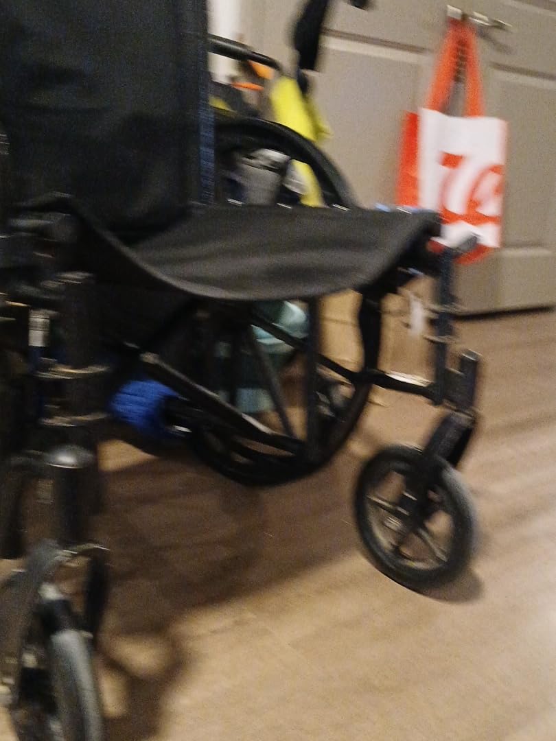 Drive Medical Blue Streak Foldable Wheelchair, Leg Rests, 18