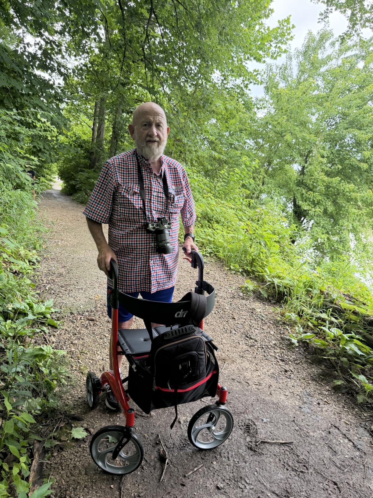 Drive Medical RTL10266 Nitro Euro-Style 4-Wheel Rollator Walker With Seat, Red customer photo 1