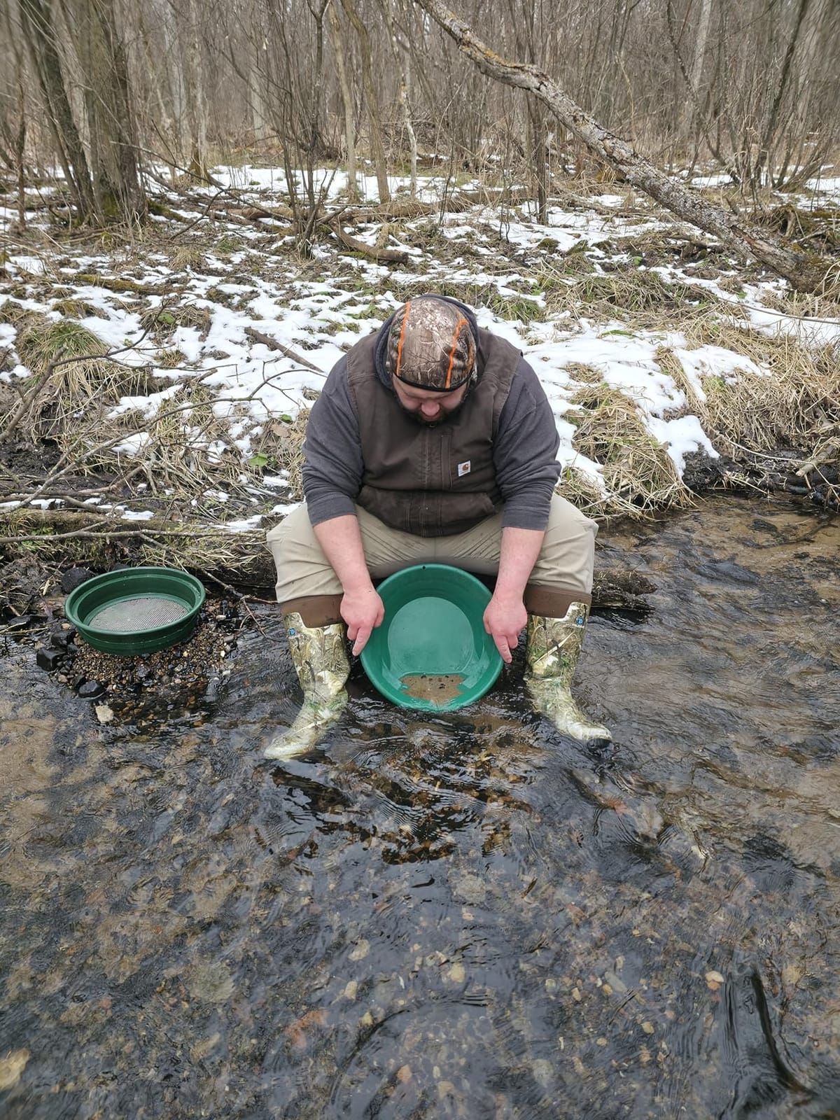 SE Gold Prospecting-Sifting-Panning, 13.25 Inch Wide Stackable Classifier Gold Prospecting Pan, 1/12 Inch Stainless Steel Mesh Sifting Pan, Green customer photo 2