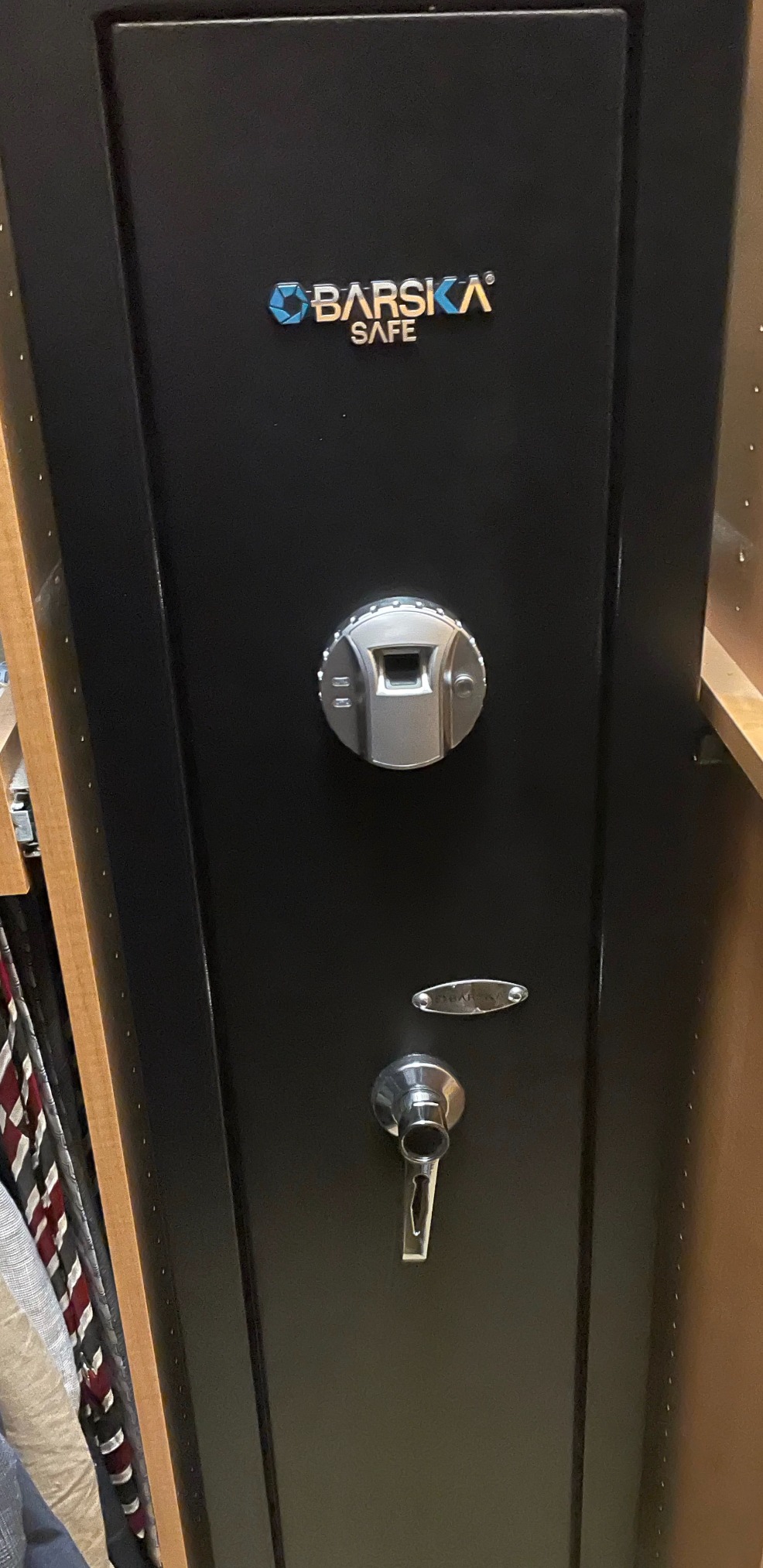 Barska Biometric Rifle Gun Safe (Premium) - Quick Access Fingerprint Long Gun Safe for Home, DOJ Approved, Silent Mode, Removable Shelf, Backup Keys & Battery customer photo 2