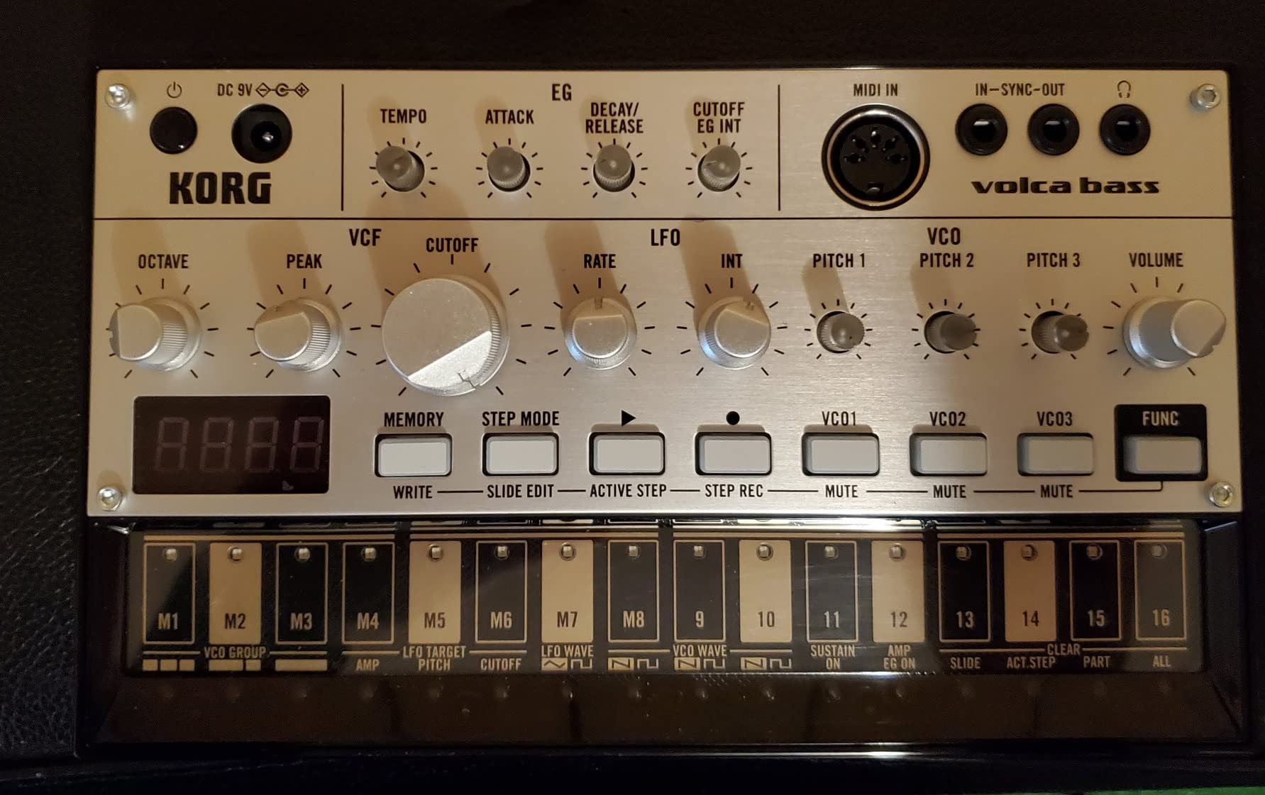 Korg Volca Bass Analog Synthesizer with Three Oscillators and 16-step Sequencer customer photo 1