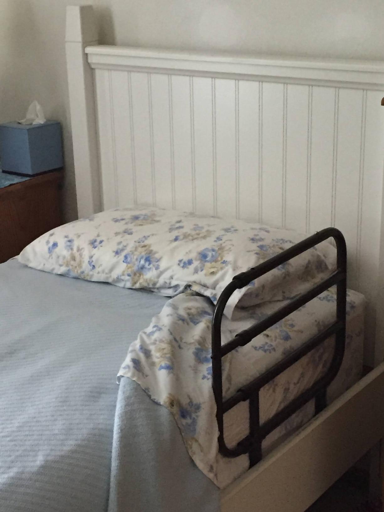 Able Life Bedside Extend-A-Rail, Adjustable Senior Bed Safety Railing and Stand Assist Grab Bar, Extendable Guardrail for Seniors and Elderly Adults, ASTM Safety Approved Bedrail customer photo 2