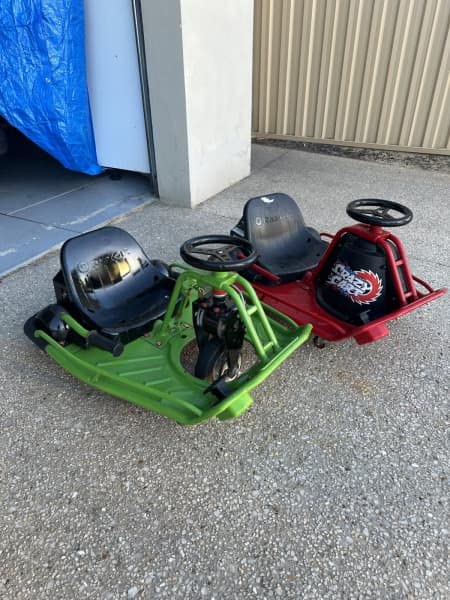 Razor Crazy Cart Sport - 24V Electric Drifting Go Kart, Variable Speed, Up to 12 mph, Up to 40 Minutes of Continuous Use, Drift Bar for Controlled Drifts, Ages 9+ customer photo 2