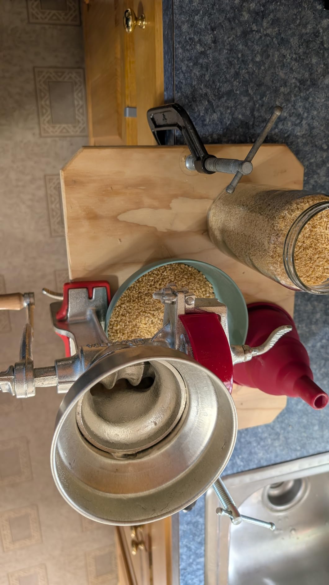 Victoria Manual Cast Iron Grain Mill with High Hopper, Premium Corn-Grinding Mill and Grain Grinder, Made in Colombia customer photo 1