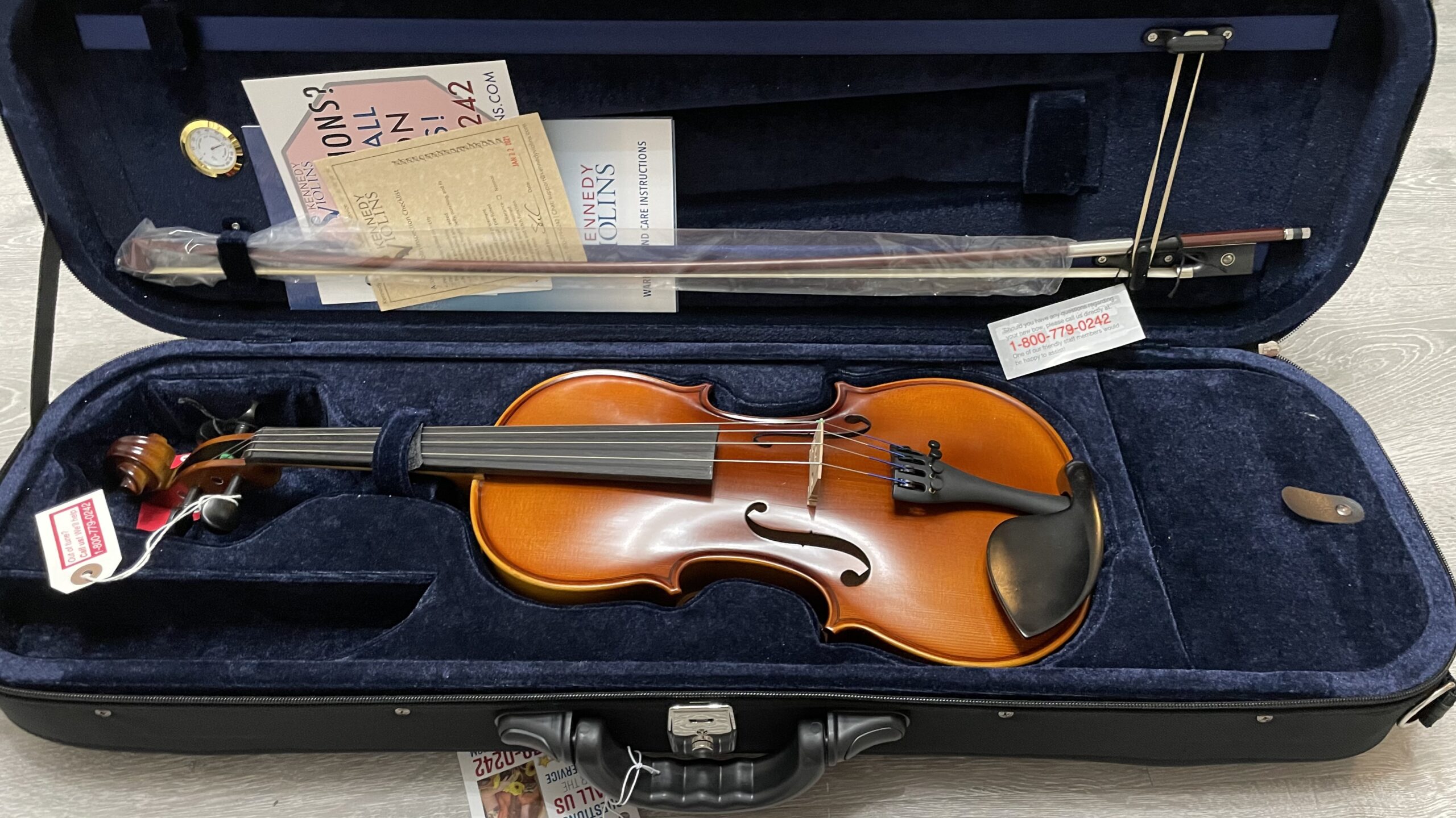 Ricard Bunnel G2 Violin Outfit 4/4 Size - Carrying Case and Accessories Included - Solid Maple Wood and Ebony Fittings By Kennedy Violins customer photo 1