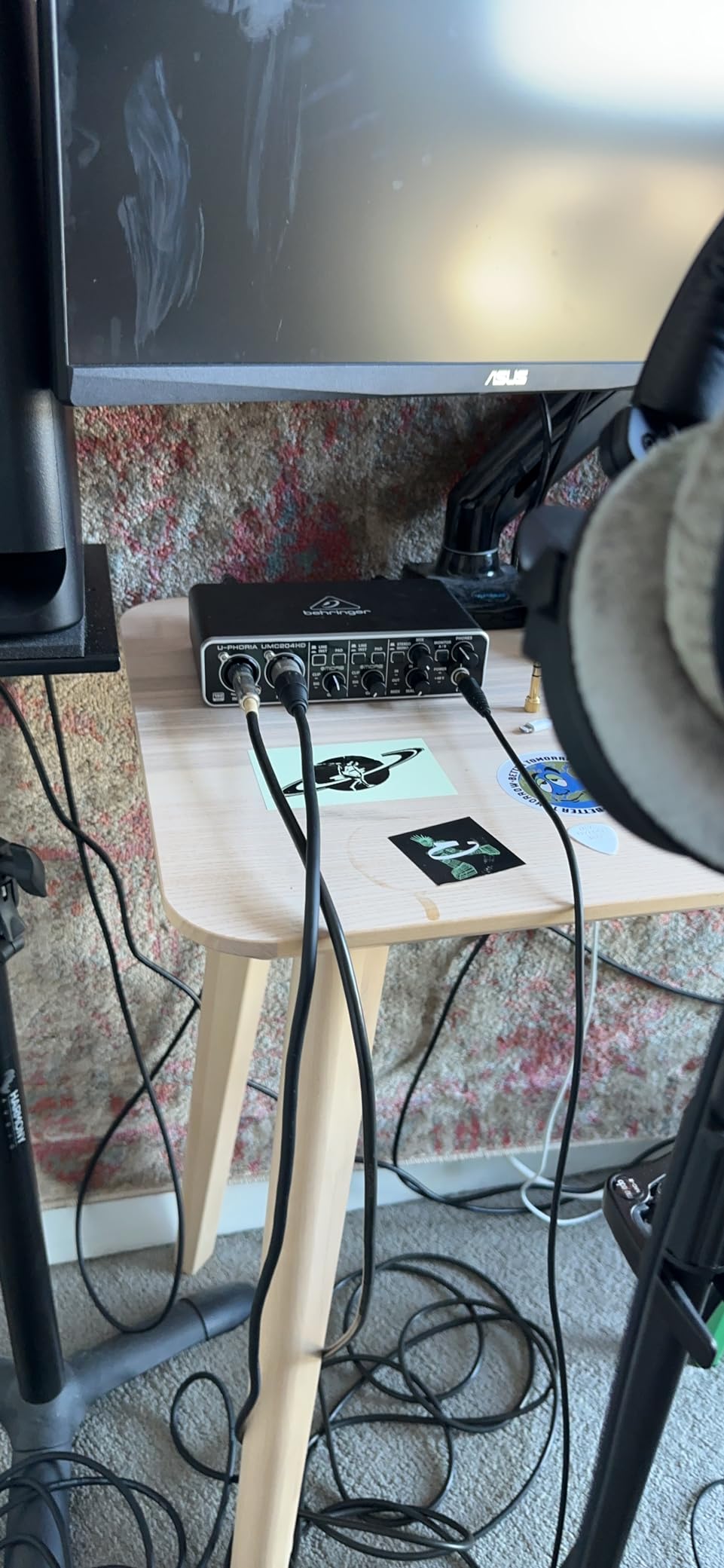 Behringer UMC204HD Audiophile 2x4, 24-Bit/192 kHz USB Audio/MIDI Interface with Midas Mic Preamplifiers | For Recording Microphones and Instruments customer photo 1