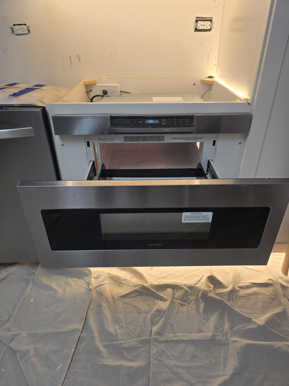 SHARP SMD3070ASY Microwave Drawer Oven, 30-inch, 1.2 Cubic Feet, 950 Watt, Concealed Angled Touch Control Panel with Digital LCD Display, Stainless Steel customer photo 2