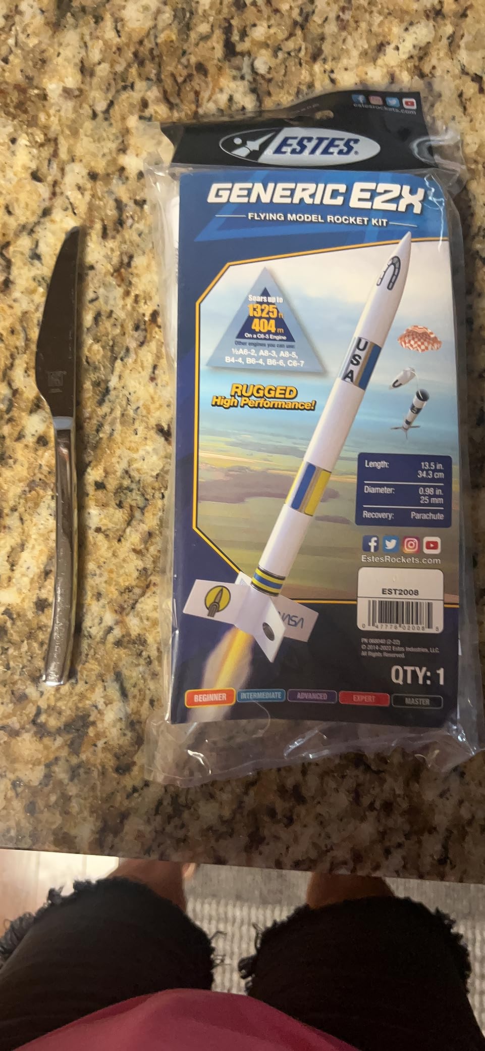 Estes 2008 Generic E2X Rocket-Building Kit, Beginner Customizable Flying-Rocket-Model Kit for Ages 10+ customer photo 2