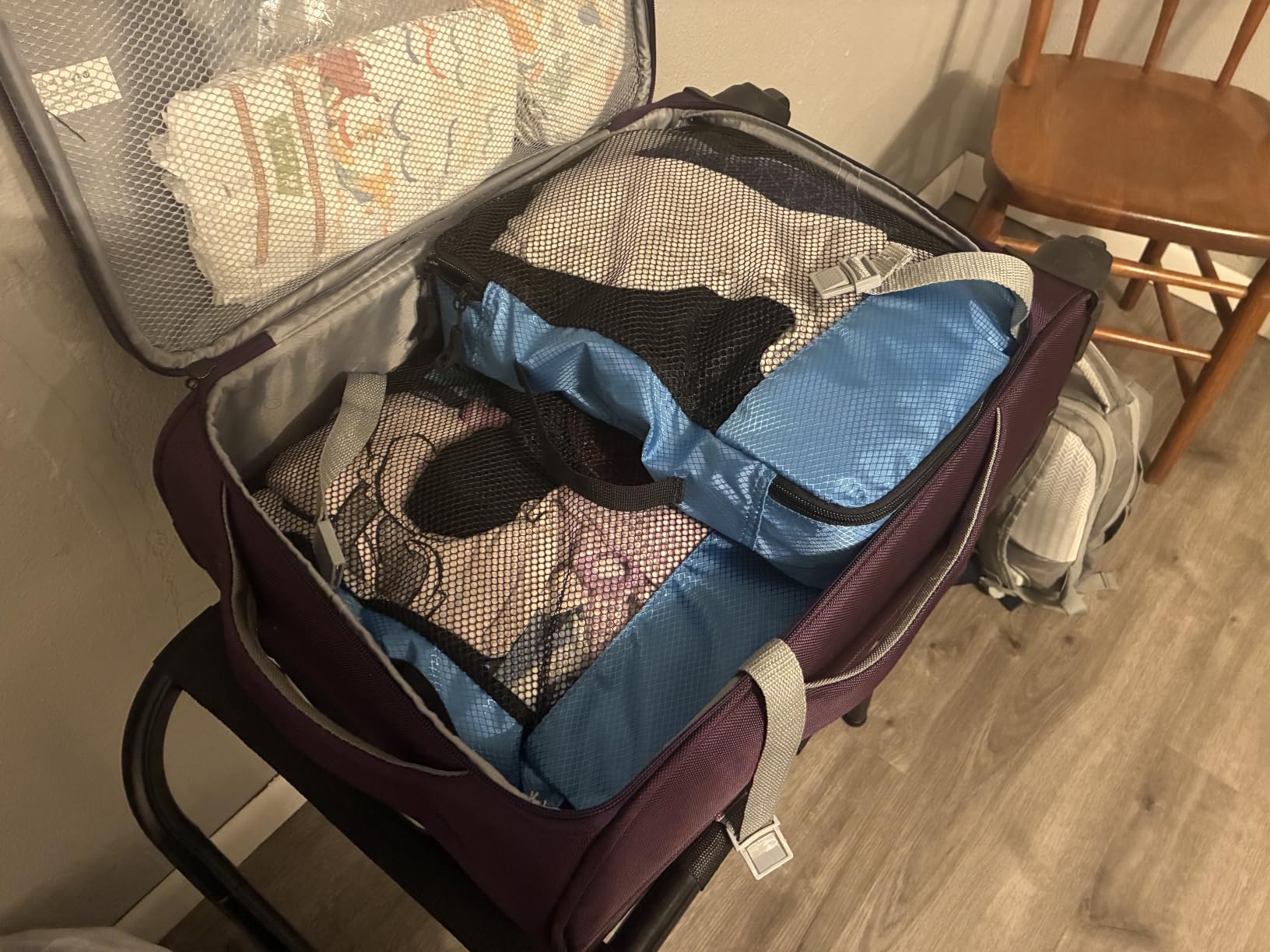 Amazon Essentials 4-Piece Packing Cubes Travel Accessories Set, Space-Saving Luggage Organizer with Double Zipper, Mesh Top Panel, Small/Medium/Large/Slim, Gray (Previously Amazon Basics) customer photo 2