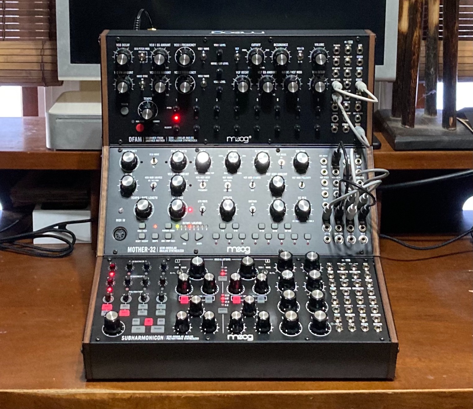 MOOG Mother-32 Semi-Modular Analog Synthesizer | Eurorack Synth with 32-Step Sequencer, VC Oscillator and Ladder Filter, MIDI In, Extended Patchbay, CV Jack customer photo 2