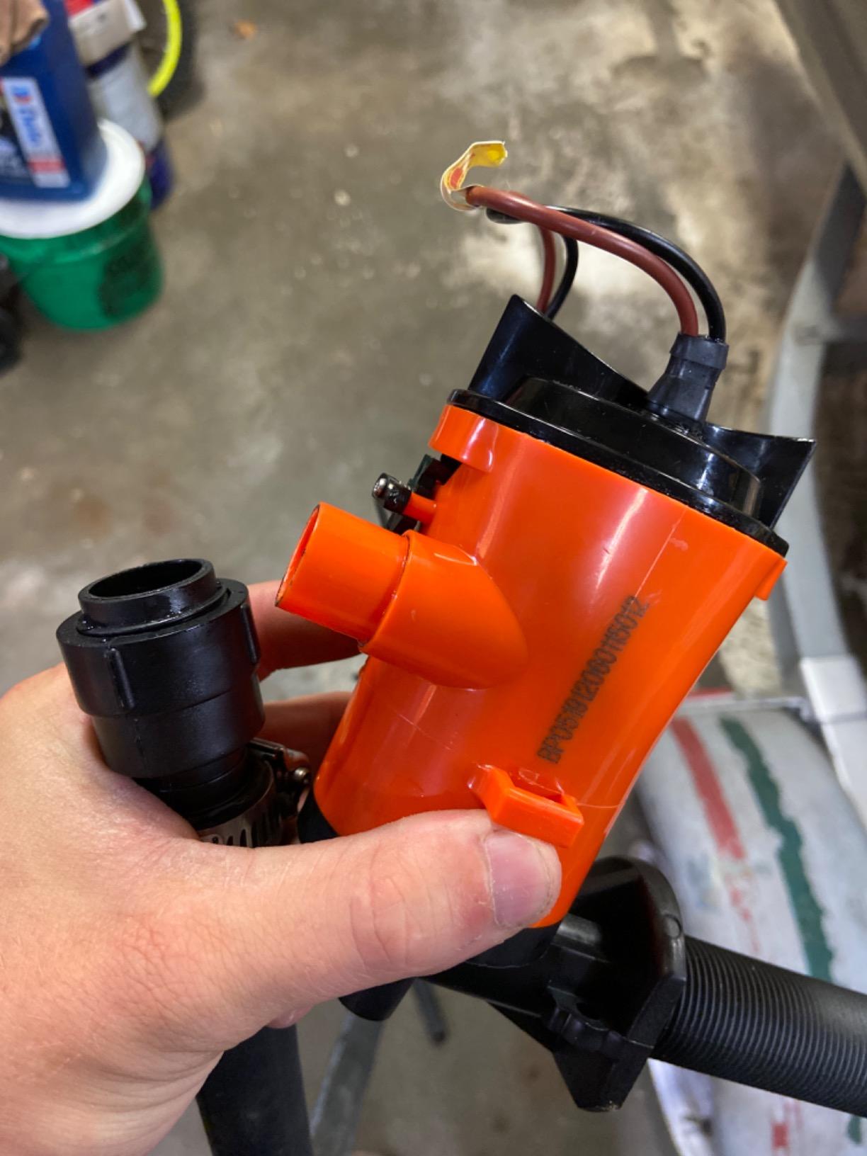 Amarine Made 12v 800gph Livewell Pump for Boat 4.0A Livewell Aerator Pumps Live Bait Tank Aerator Submersible Cartridge 90-Degree Boat Aerator Pump customer photo 1