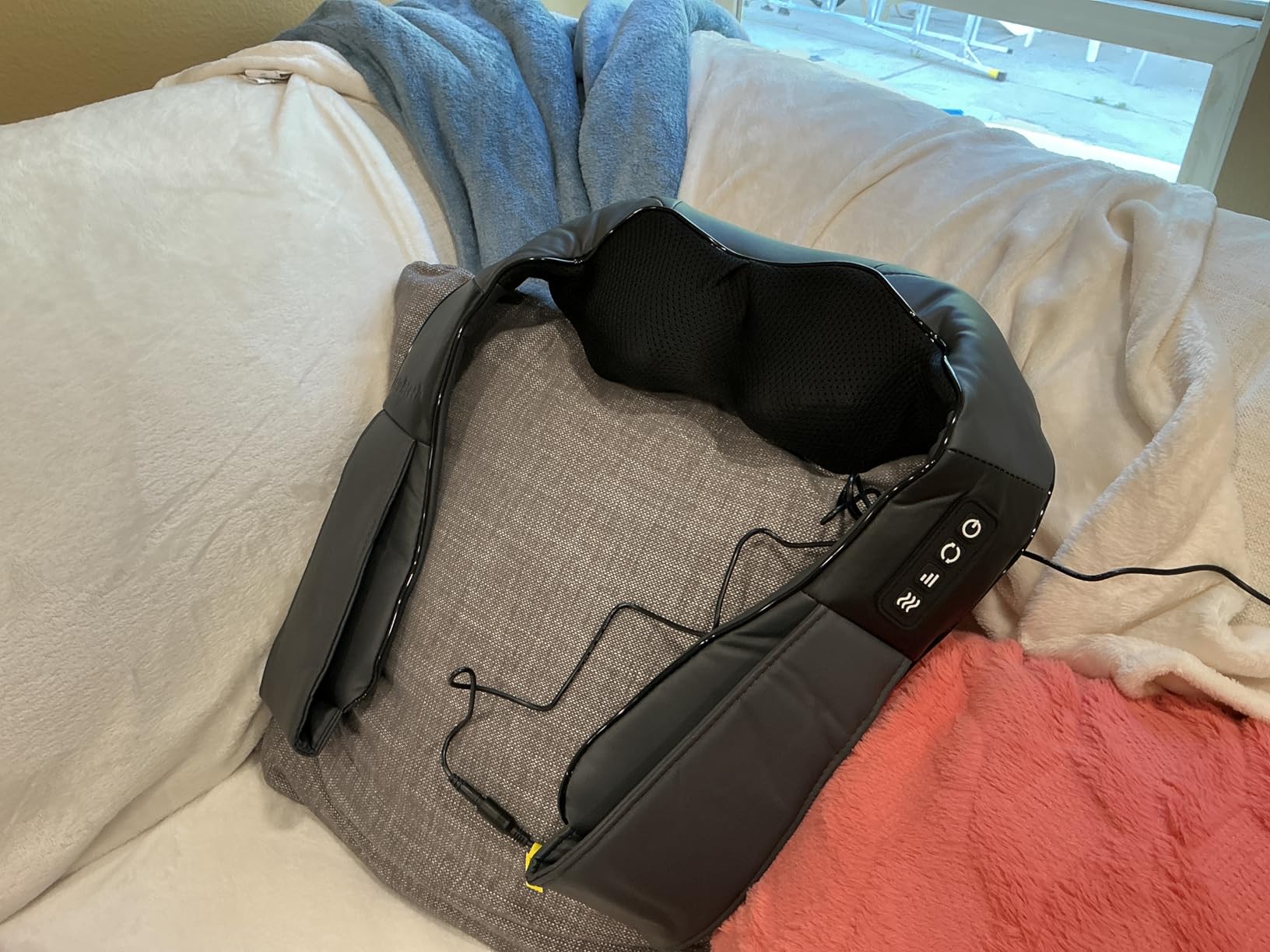 Nekteck Shiatsu Neck Massager with Heat for Pain Relief Deep Tissue, 2026 Upgraded 3D Back Shoulder Kneading Massage Pillow, Relaxation Gifts for Mom Dad Friends, Black(NOT Cordless) customer photo 1