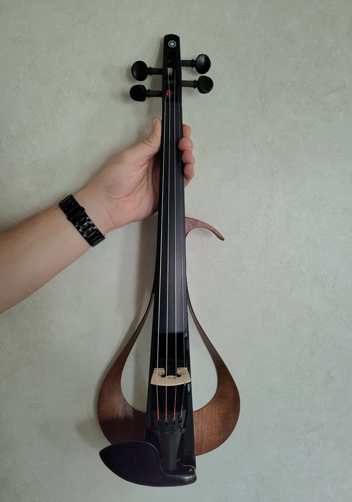 Yamaha YEV104NT Electric Violin customer photo 2