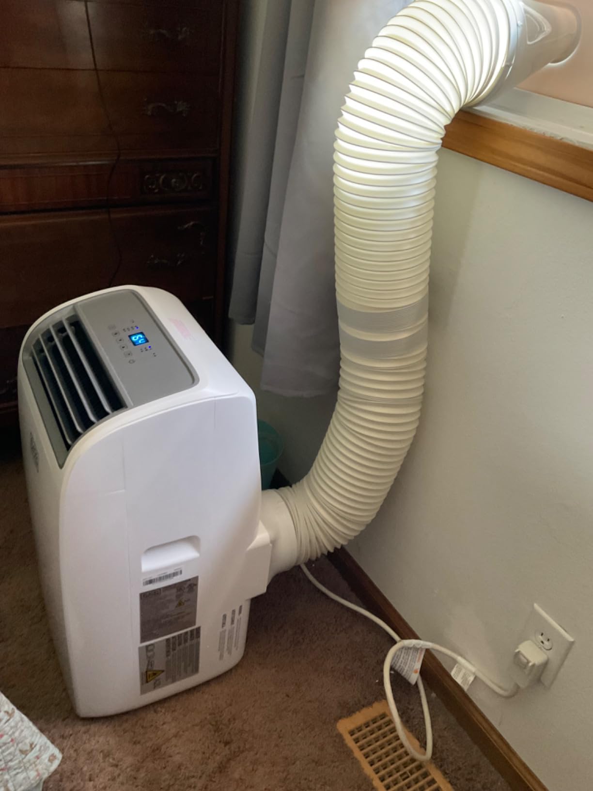 BLACK+DECKER Smart Portable Air Conditioner, 14,000 BTU, BPACT14WT, White | 10,200 BTU SACC for Rooms up to 700 Sq. Ft., Smart 3-in-1 Portable AC, Fan and Dehum with Follow Me Remote customer photo 1