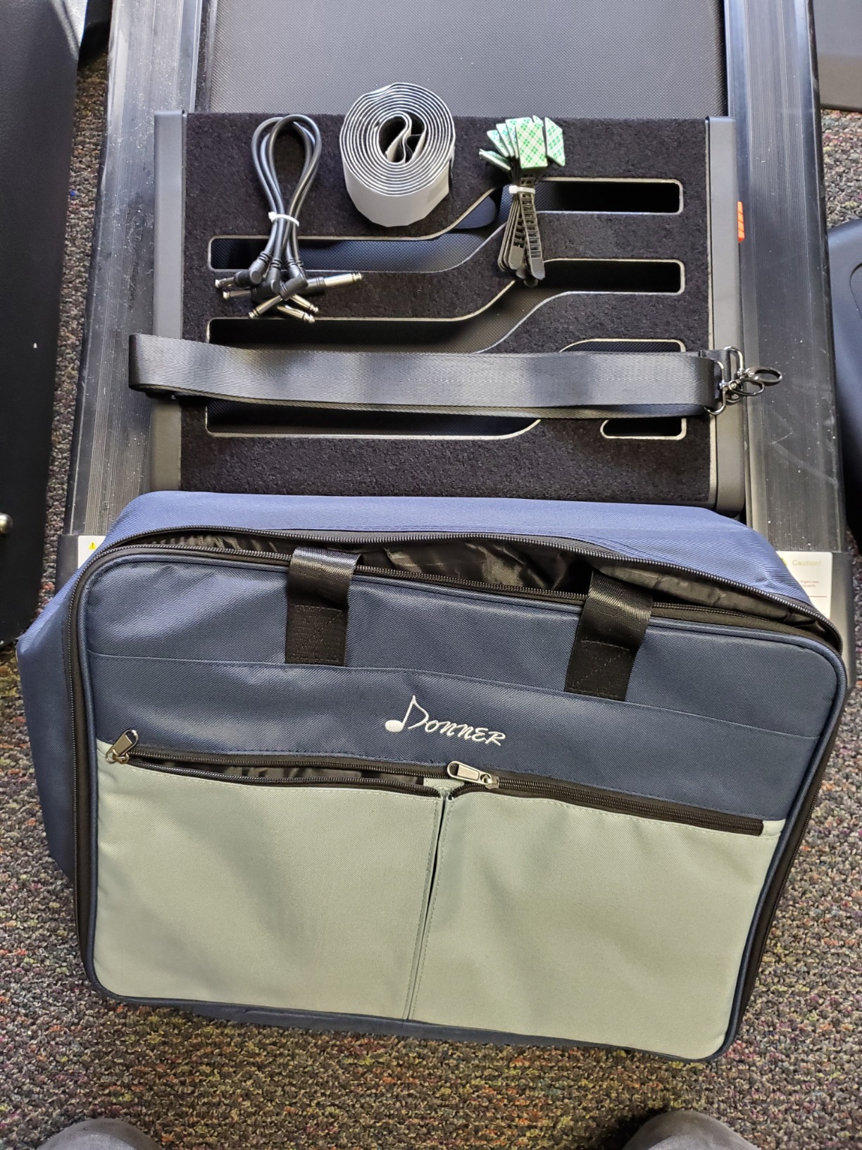 Donner Guitar Pedal Board Case DB-3 Aluminium Pedalboard 20'' x 11.4'' x 4'' with Bag customer photo 2