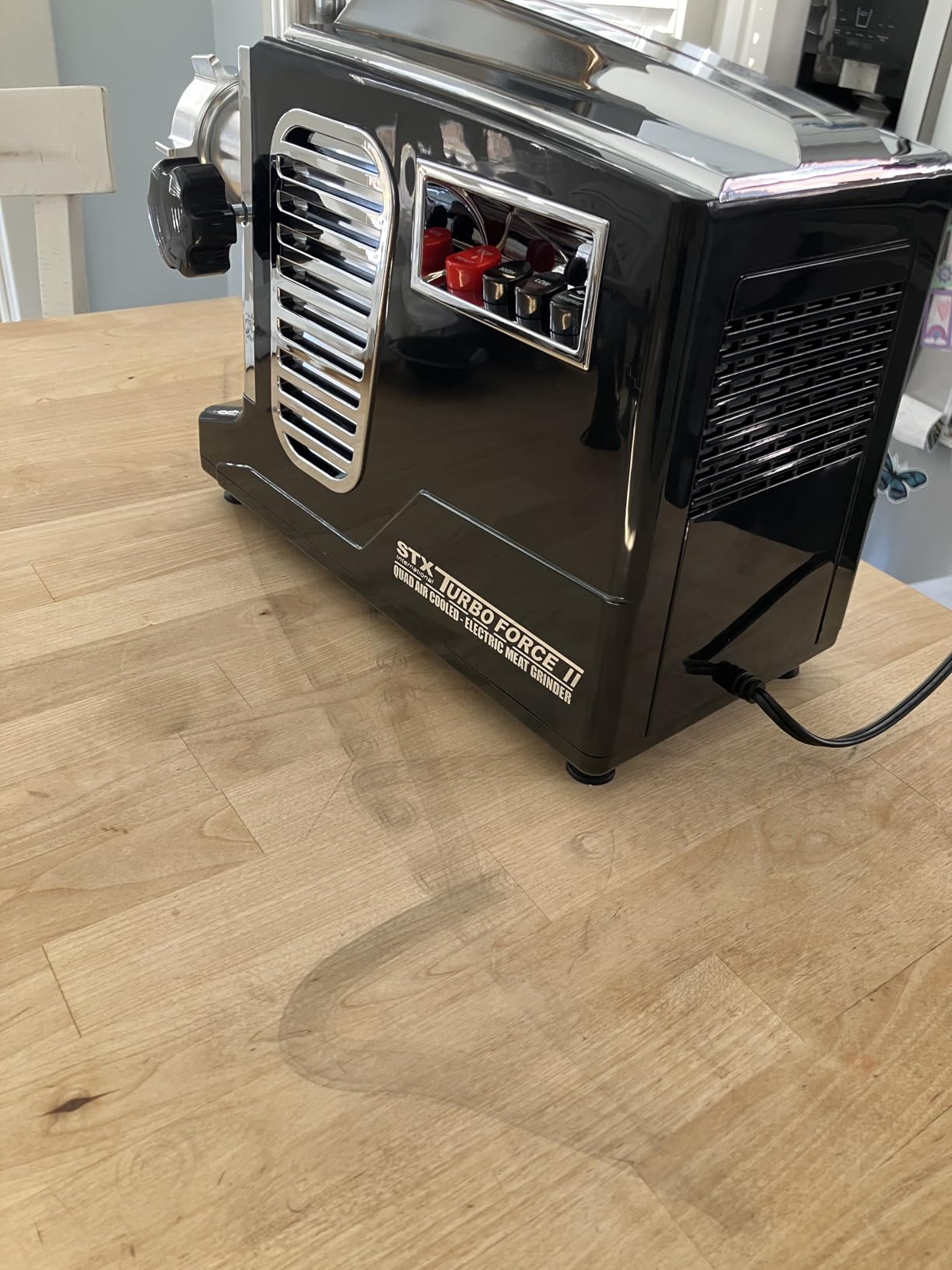 STX International Turboforce II 4000 Electric Meat Grinder | Grinds Soft Bones | Foot Pedal | 6 Grinding Plates | Stainless Steel Blades | Sausage Tubes | Kubbe Maker | Meat Claws | Patty Press & More customer photo 2