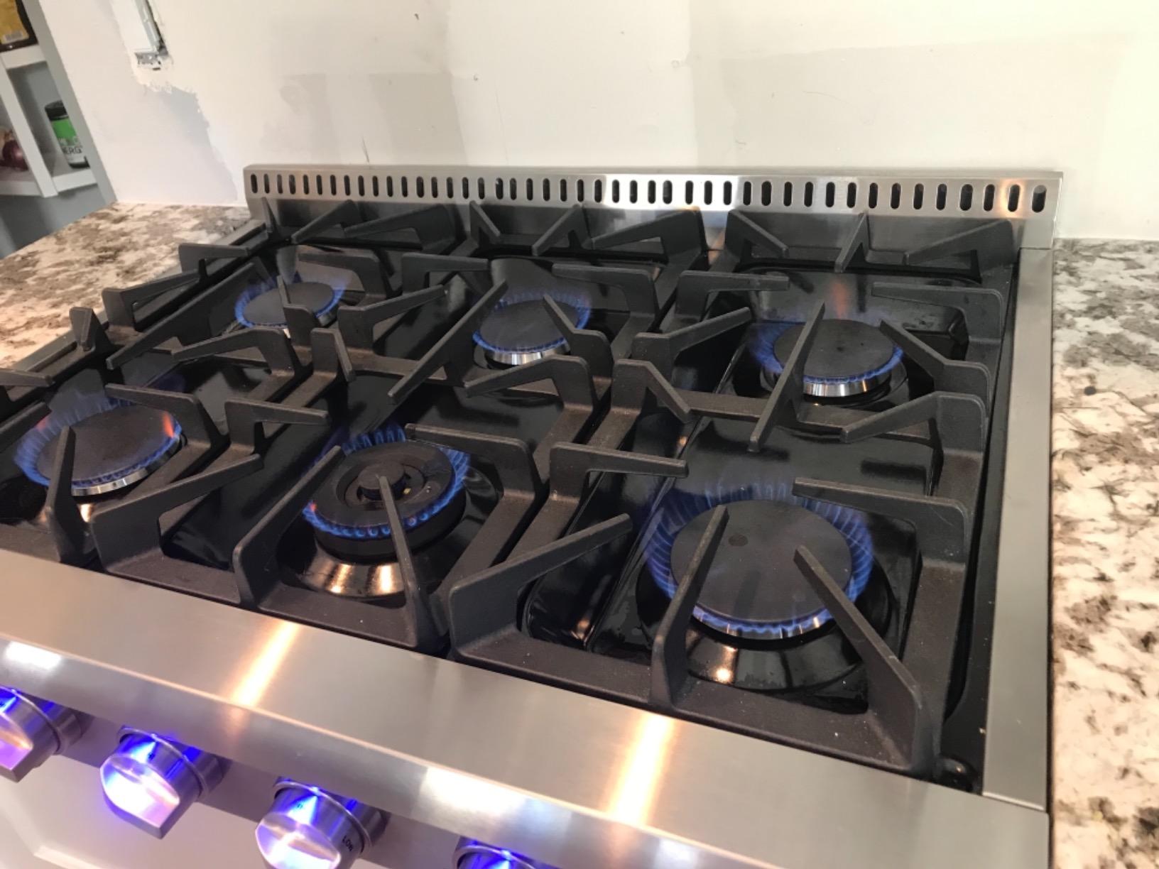 THOR KITCHEN Pro-Style Gas Rangetop with 6 Sealed Burners 36 - Inch, Stainless Steel HRT3618U customer photo 1