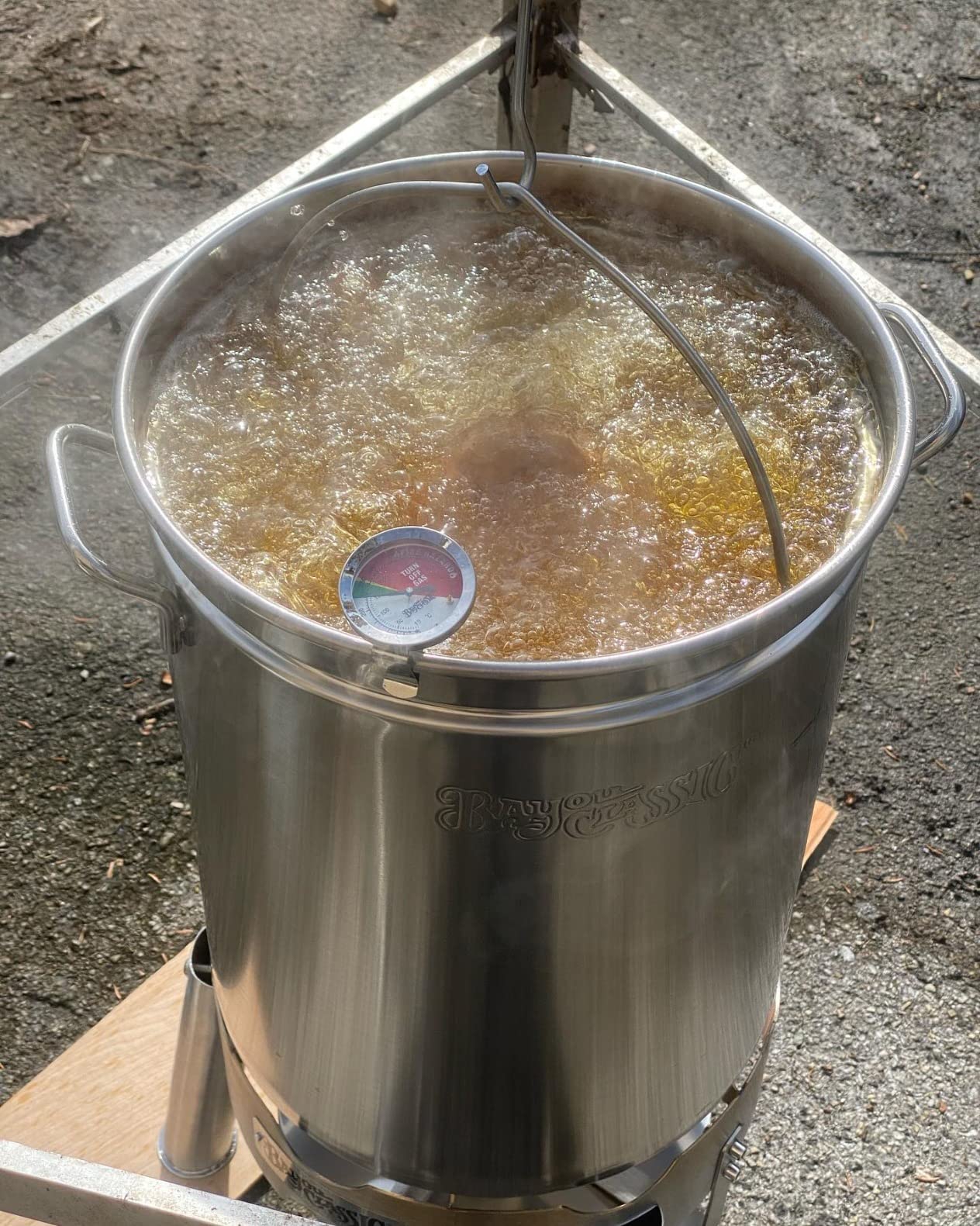 Bayou Classic 44 Quart Stainless Steel Big Bird Turkey Fryer Kit for Big 25 lbs Turkeys customer photo 2