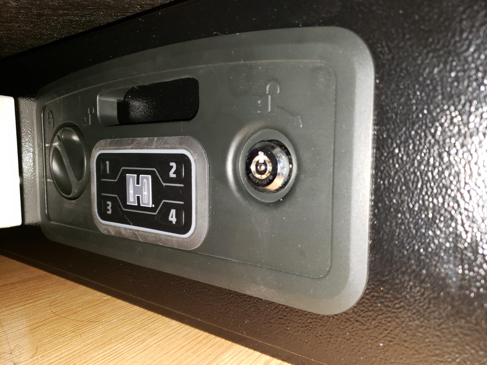 Hornady RAPiD Safe AR Gun Locker with RFID Touch Free Entry - Tamper Proof Gun Safe Perfect for Storing Gun Accessories, Rifles and Shotguns - Heavy Duty Rifle Gun Safe for Home and Vehicle - 98190 customer photo 1