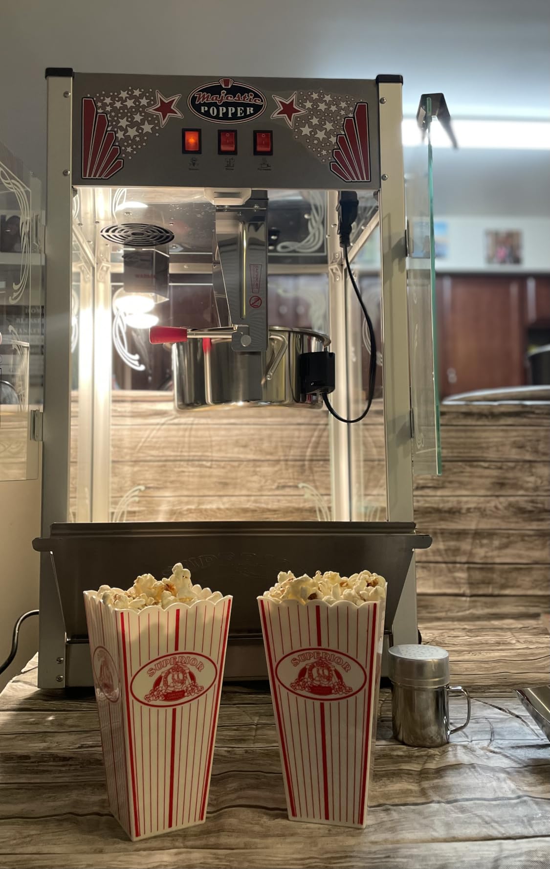 Superior Popcorn Company Majestic 16oz Popcorn Machine | Electric Popcorn Popper Machine, Makes 96 Cups, with Stainless Steel Kettle, Scoop, Measuring Cups, Serving Bags and Buckets customer photo 1