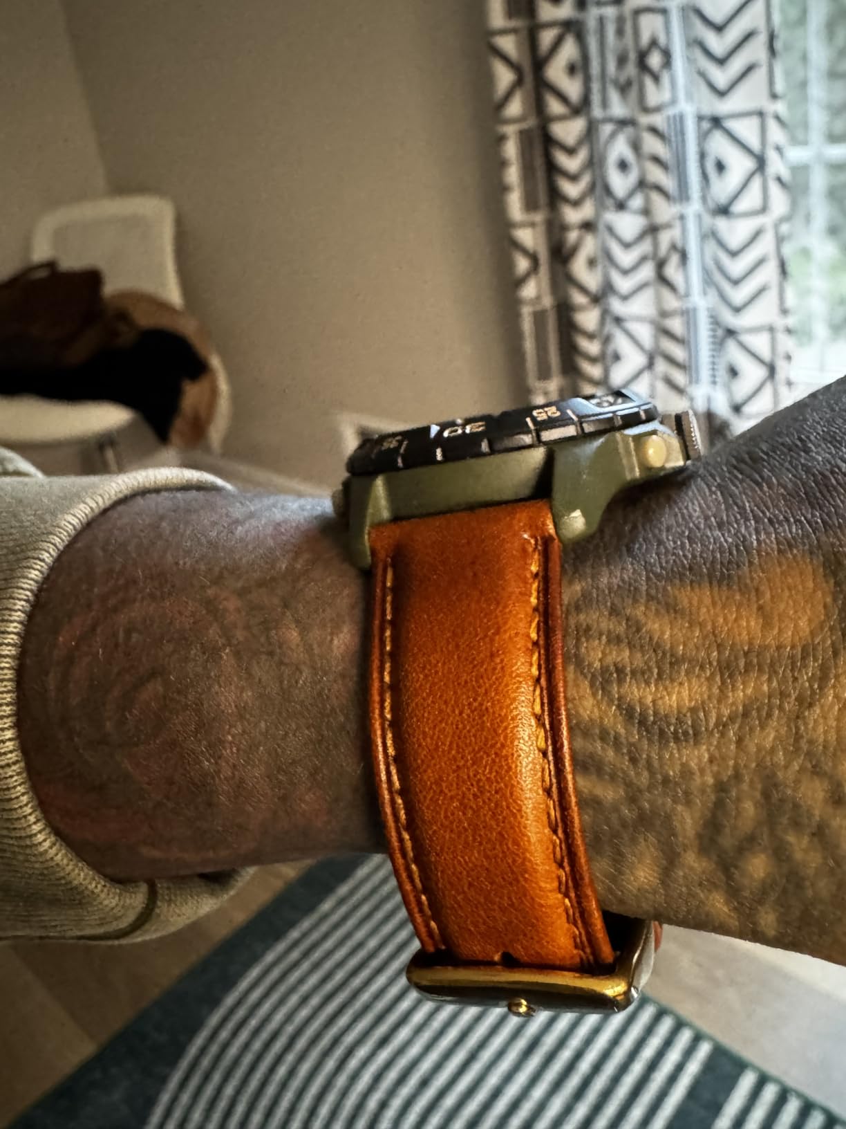 WOCCI 20mm Vintage Leather Watch Band for Men and Women, Gold Buckle (Dark Brown) customer photo 2