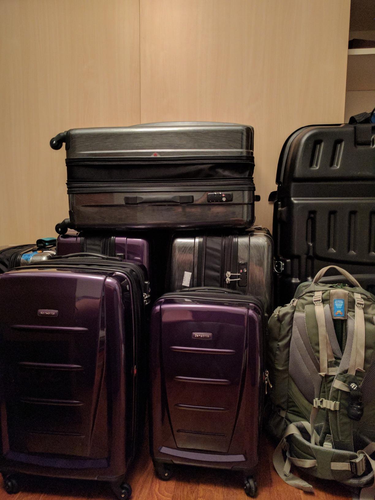 Samsonite Winfield 2 Hardside Expandable Luggage with Spinner Wheels, Brushed Anthracite, Checked-Large 28-Inch customer photo 2