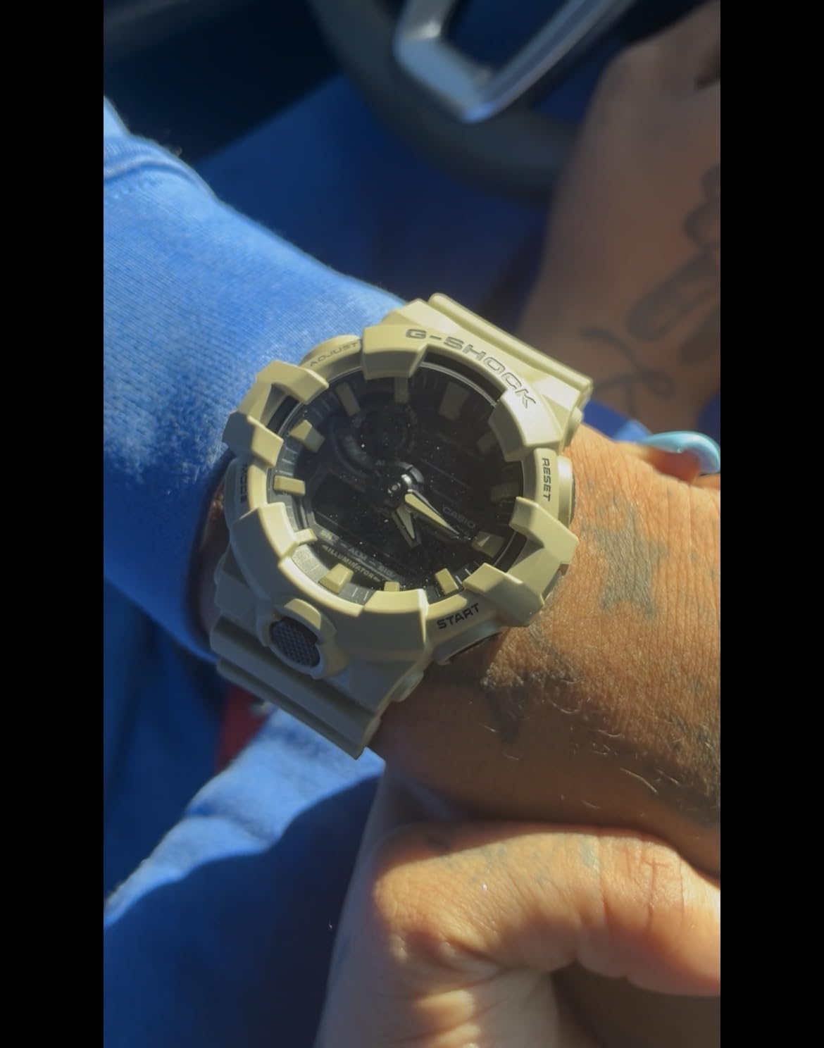 Casio Men's 700UC Series G-Shock Quartz 200M WR Shock Resistant Resin Strap and Case customer photo 2