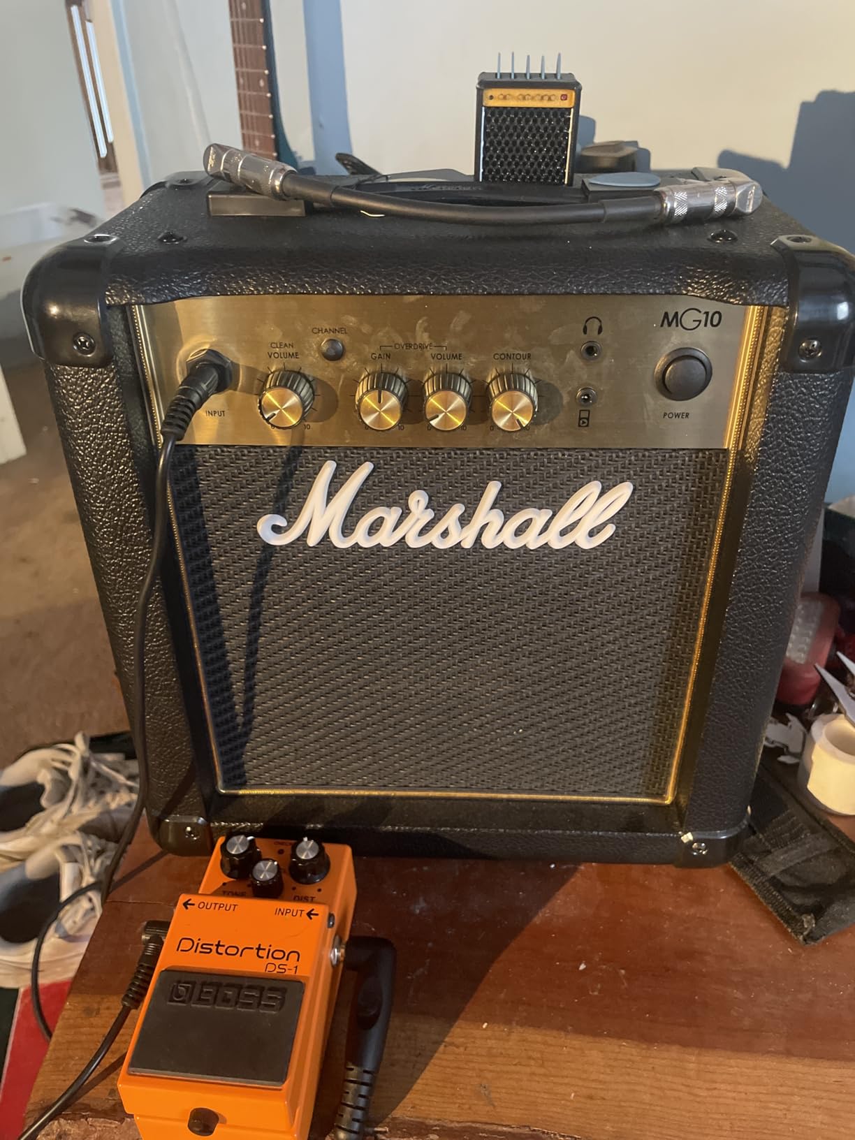 Marshall Amps Guitar Combo Amplifier (M-MG10G-U) customer photo 2