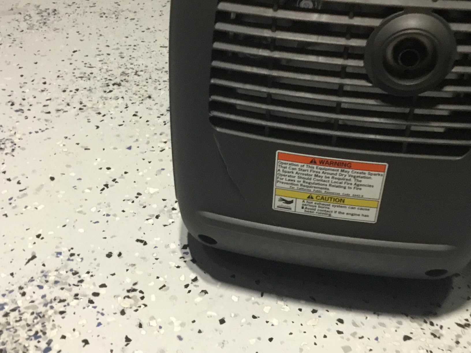 Honda EU2200i Companion 2200 Watt Inverter Generator (EU2200ITAN1) | Super Quiet 120V Gas Powered Portable Generator for Camping or RV Backup Power Supply, Up to 8.1 Hour Run Time customer photo 1