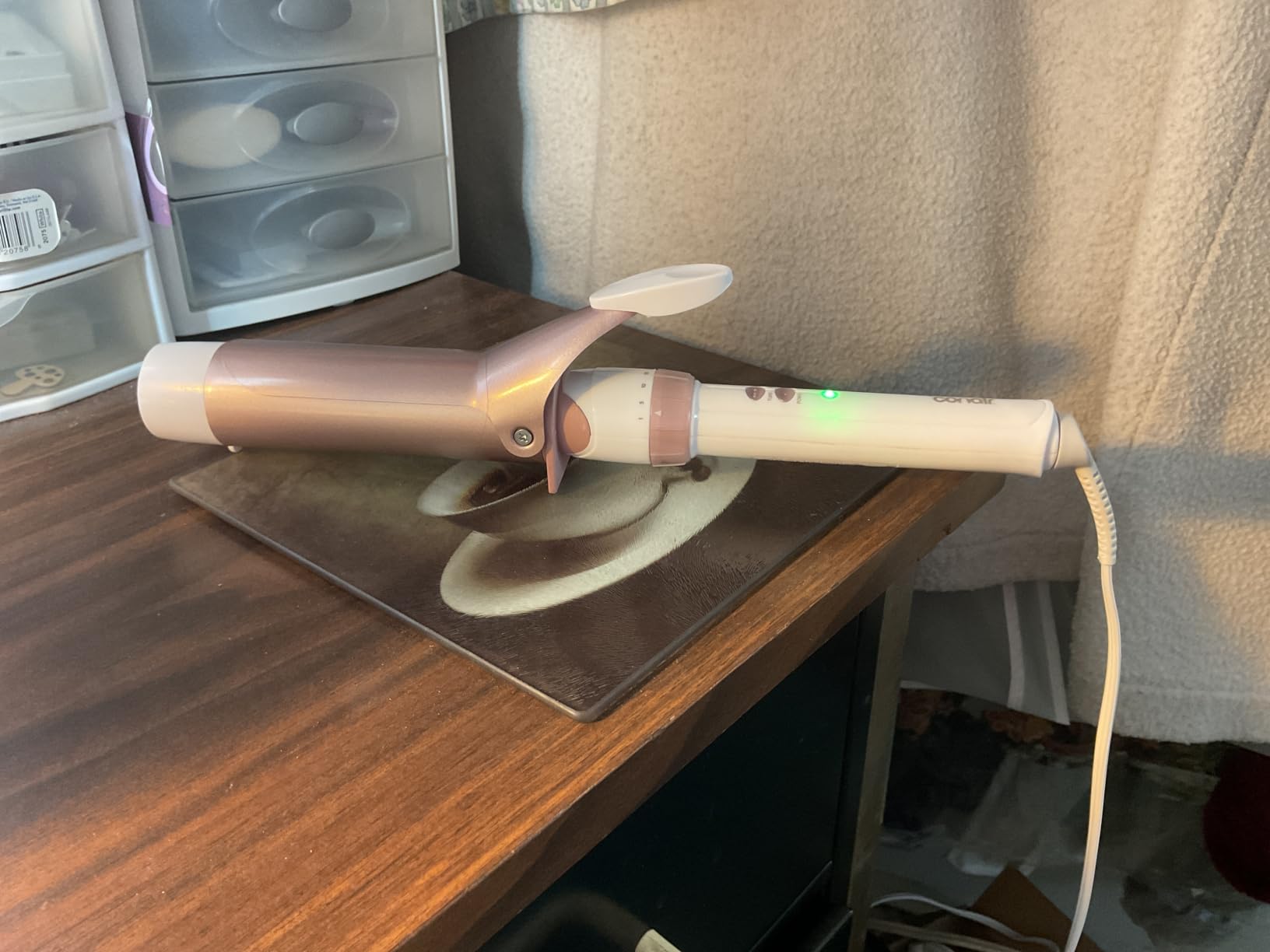 Conair Double Ceramic 1 ½-Inch Curling Iron | Double Ceramic 1 ½-in. Barrel for Soft Waves and Loose Curls on Medium to Long Hair, White/Rose Gold, CD703L customer photo 1