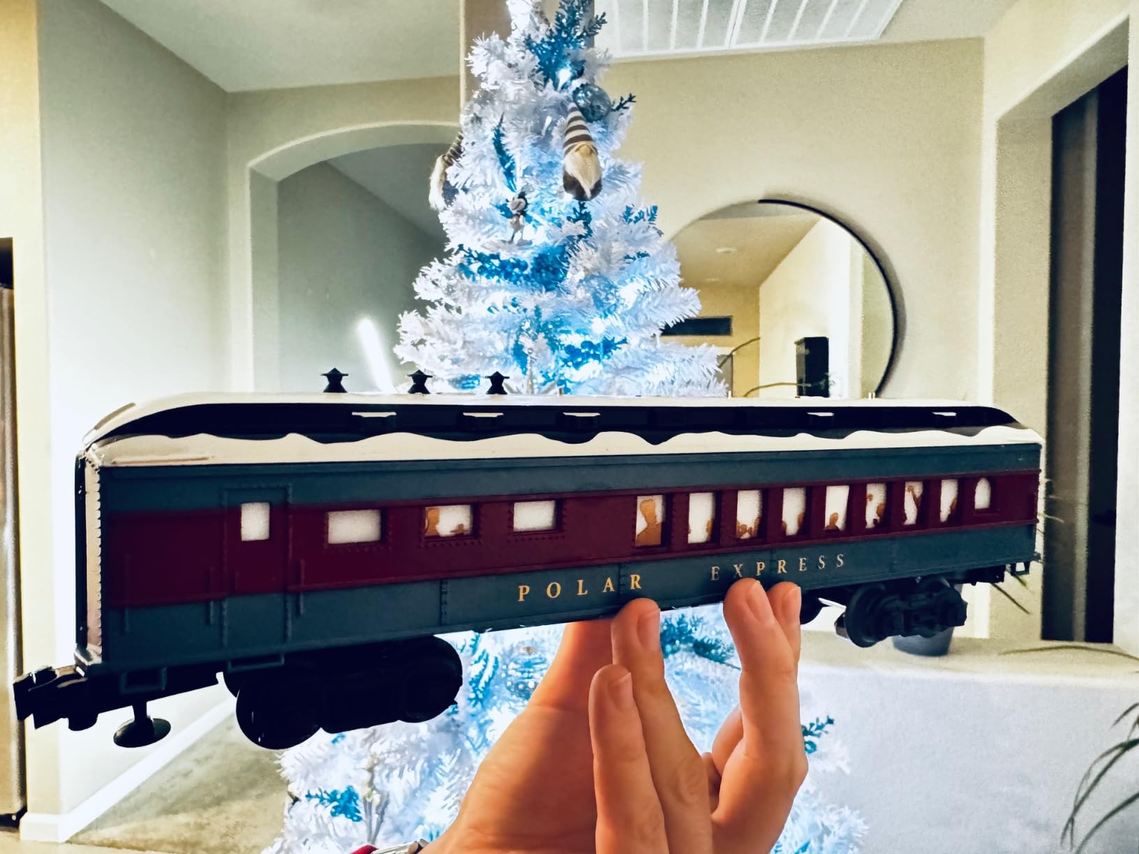 Lionel The Polar Express Disappearing Hobo O Gauge Train Car customer photo 1