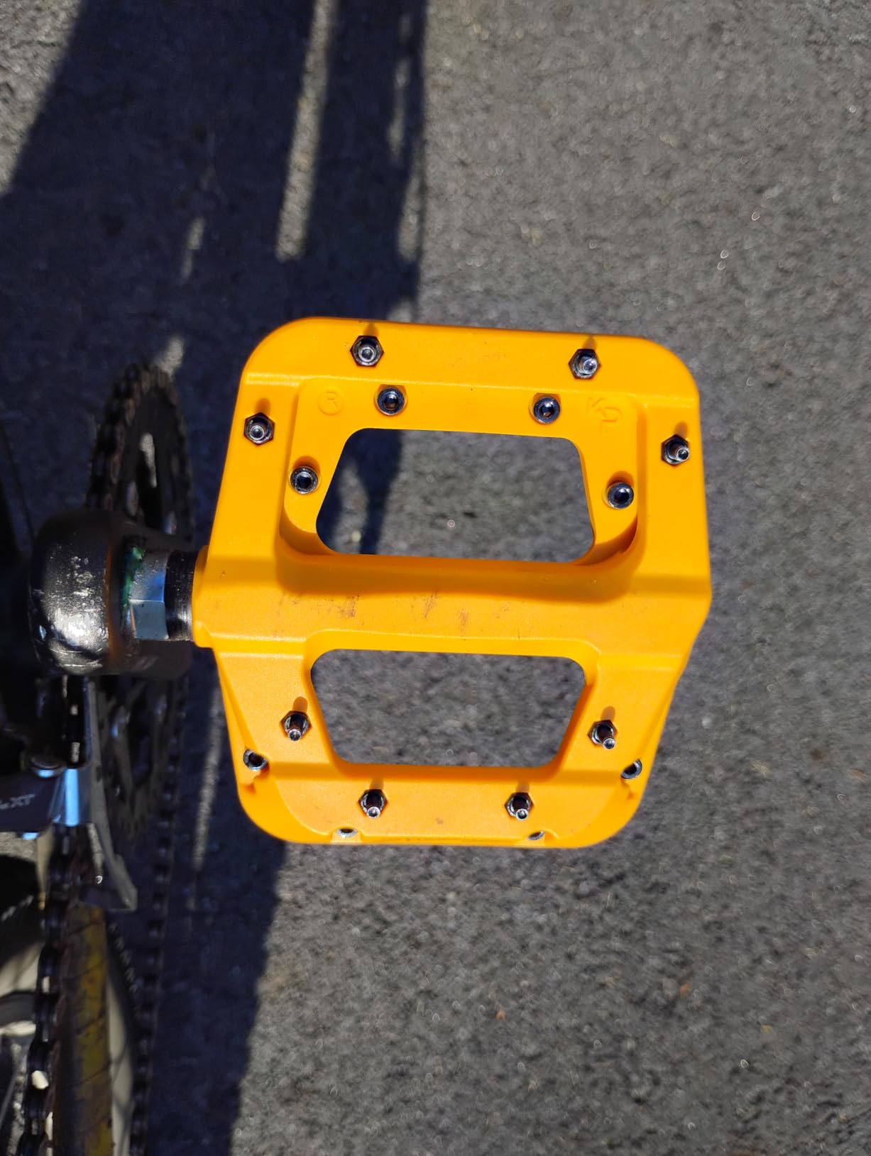 FOOKER MTB Pedals Mountain Bike Pedals 3 Bearing Non-Slip Lightweight Nylon Fiber Bicycle Platform Pedals for BMX MTB 9/16