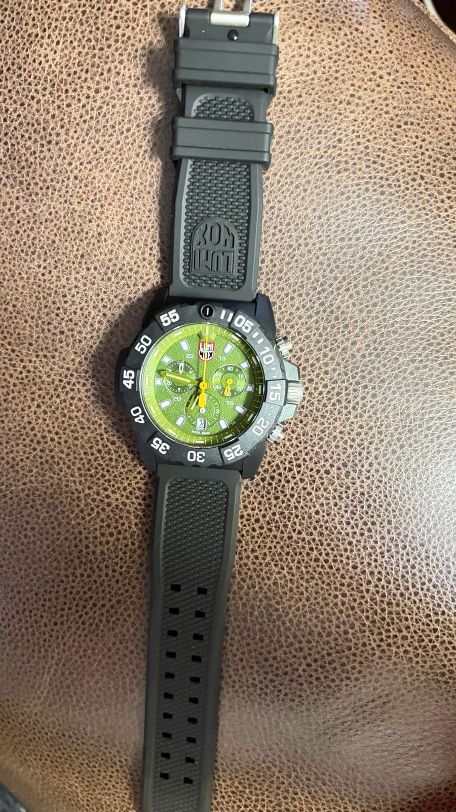 Luminox Navy Seal XS.3597 - Men's Watch 45mm - Military Dive Watch in Black/Green Chronograph 200m Water Resistant - Made in Switzerland customer photo 1