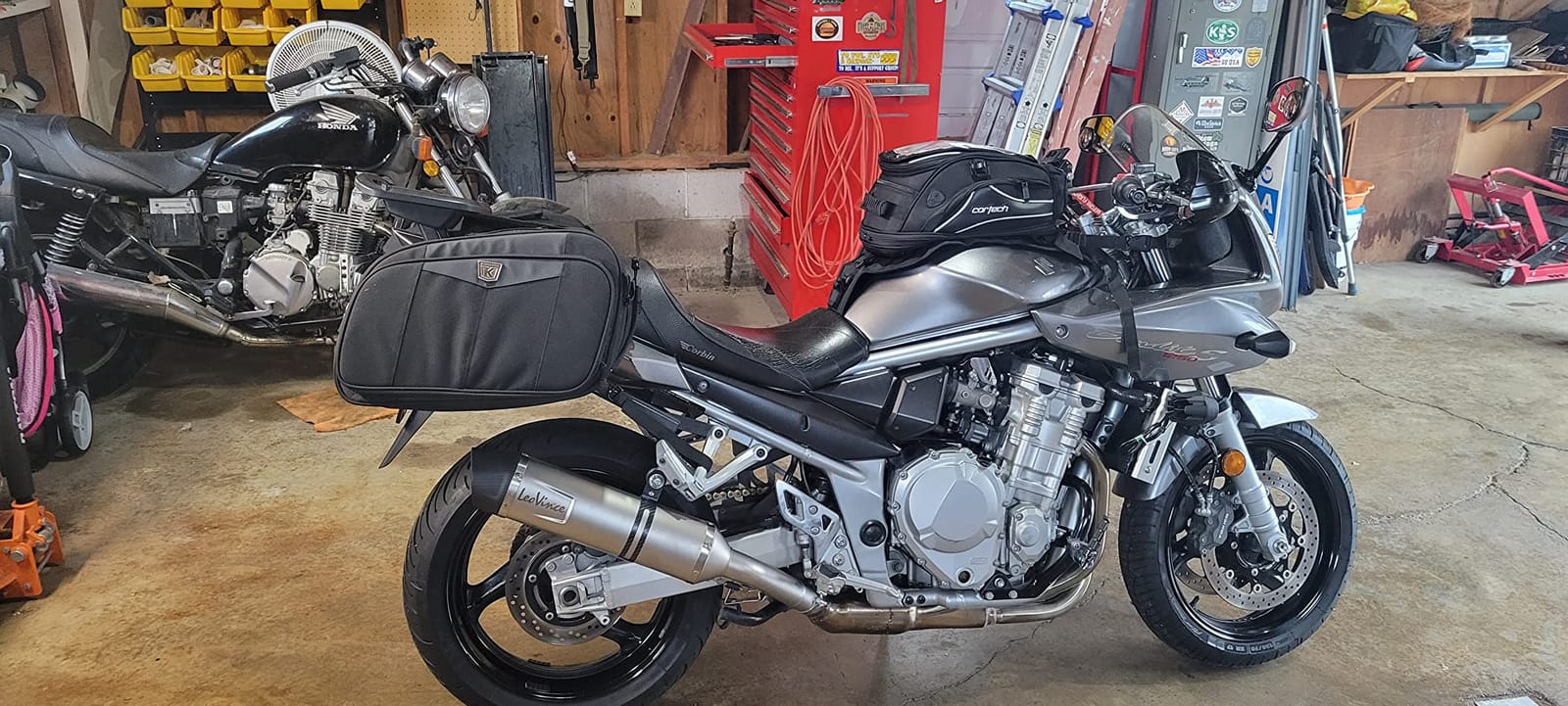 Kuryakyn 5209 Momentum Outrider Expandable Motorcycle Travel Luggage: Weather Resistant Throw-Over Saddlebags, Black customer photo 1